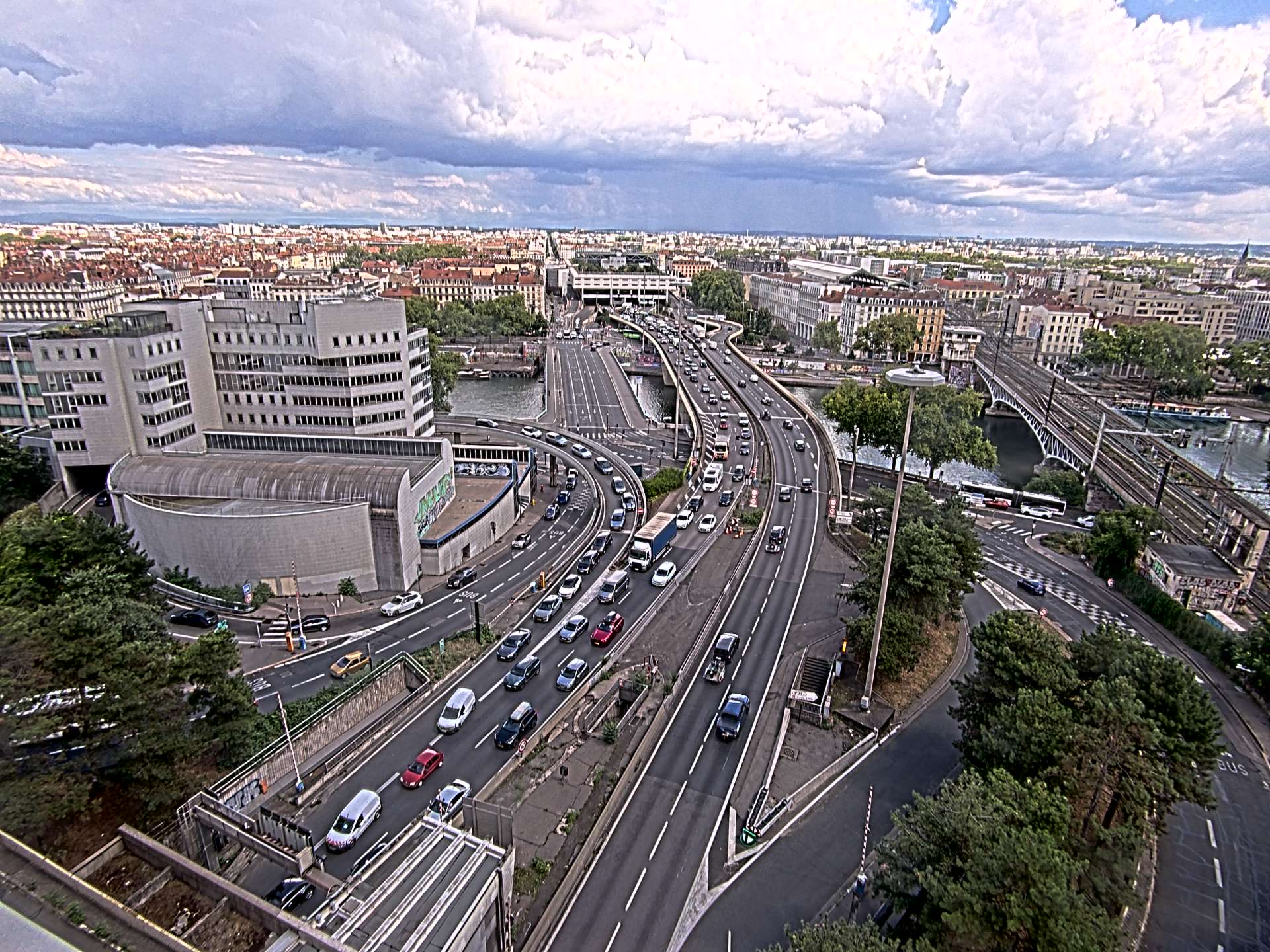 Caméra autoroute à Lyon Perrache à l'entrée Sud du Tunnel sous Fourvière, en direction de Marseille