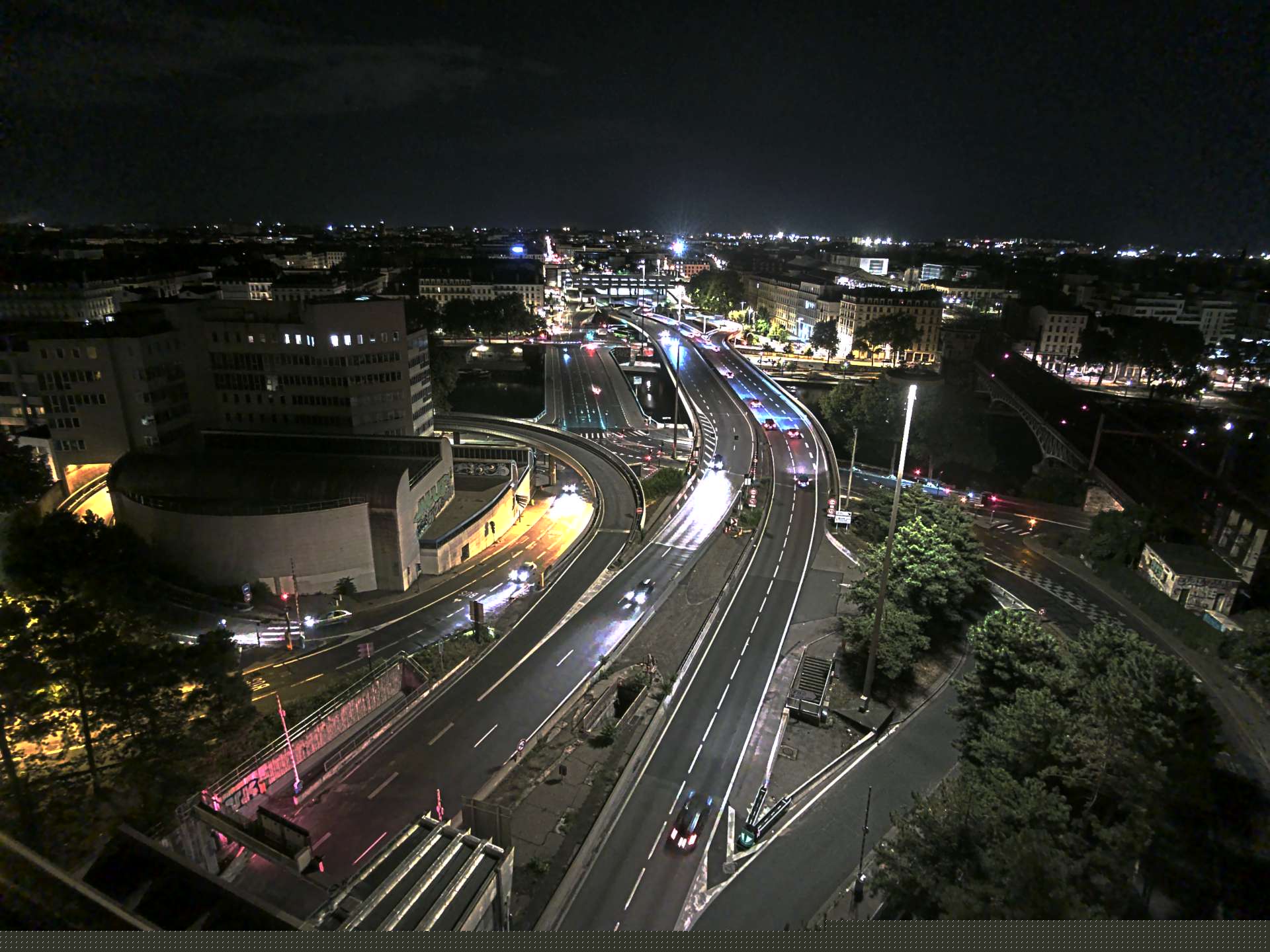 Caméra autoroute à Lyon Perrache à l'entrée Sud du Tunnel sous Fourvière, en direction de Marseille