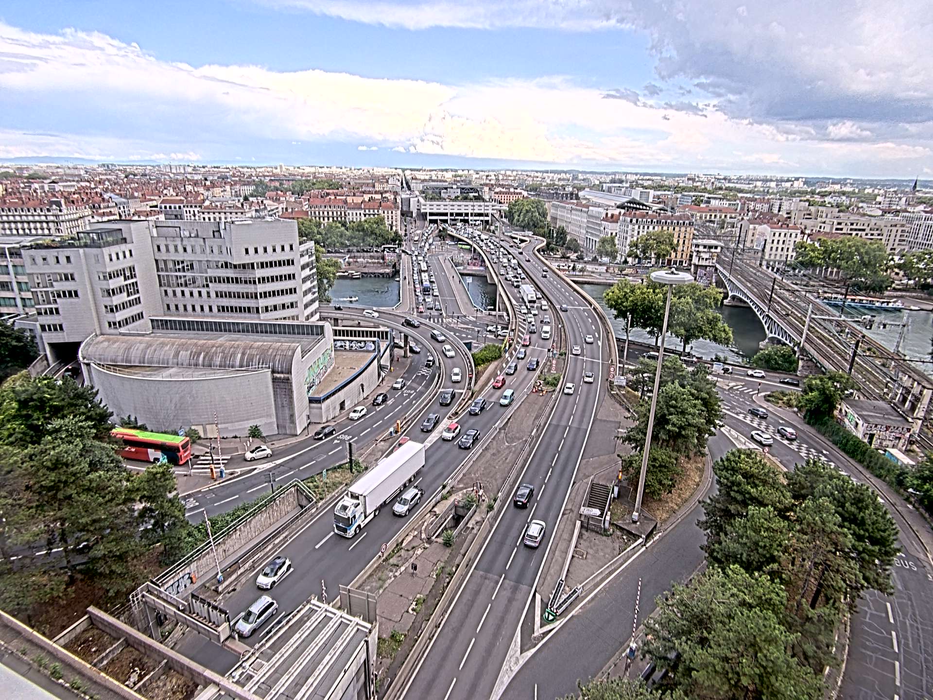 Caméra autoroute à Lyon Perrache à l'entrée Sud du Tunnel sous Fourvière, en direction de Marseille