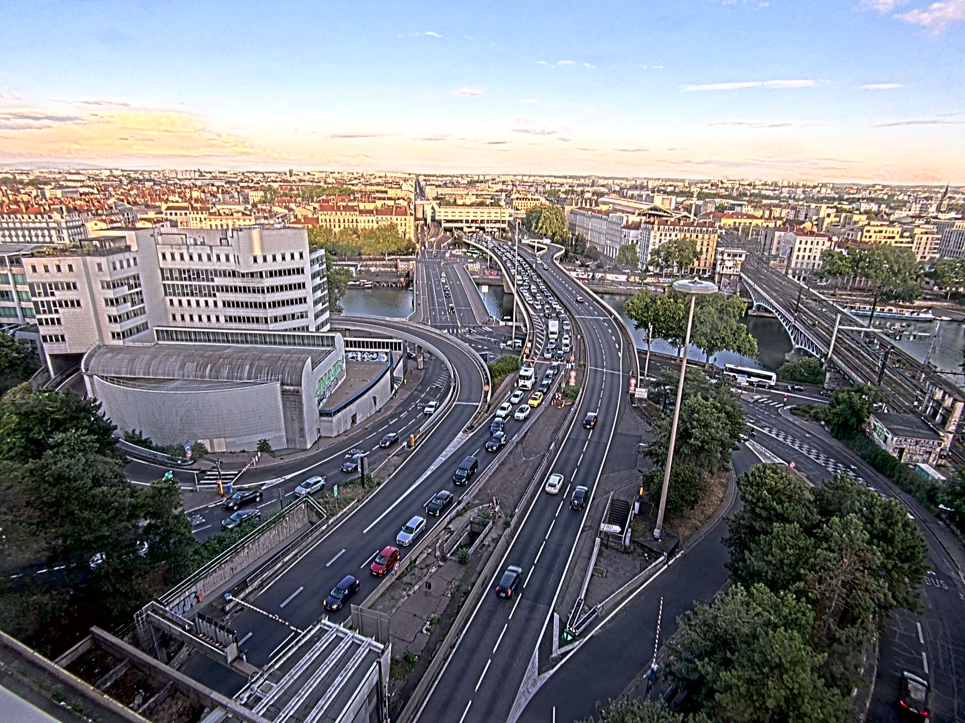 Caméra autoroute à Lyon Perrache à l'entrée Sud du Tunnel sous Fourvière, en direction de Marseille