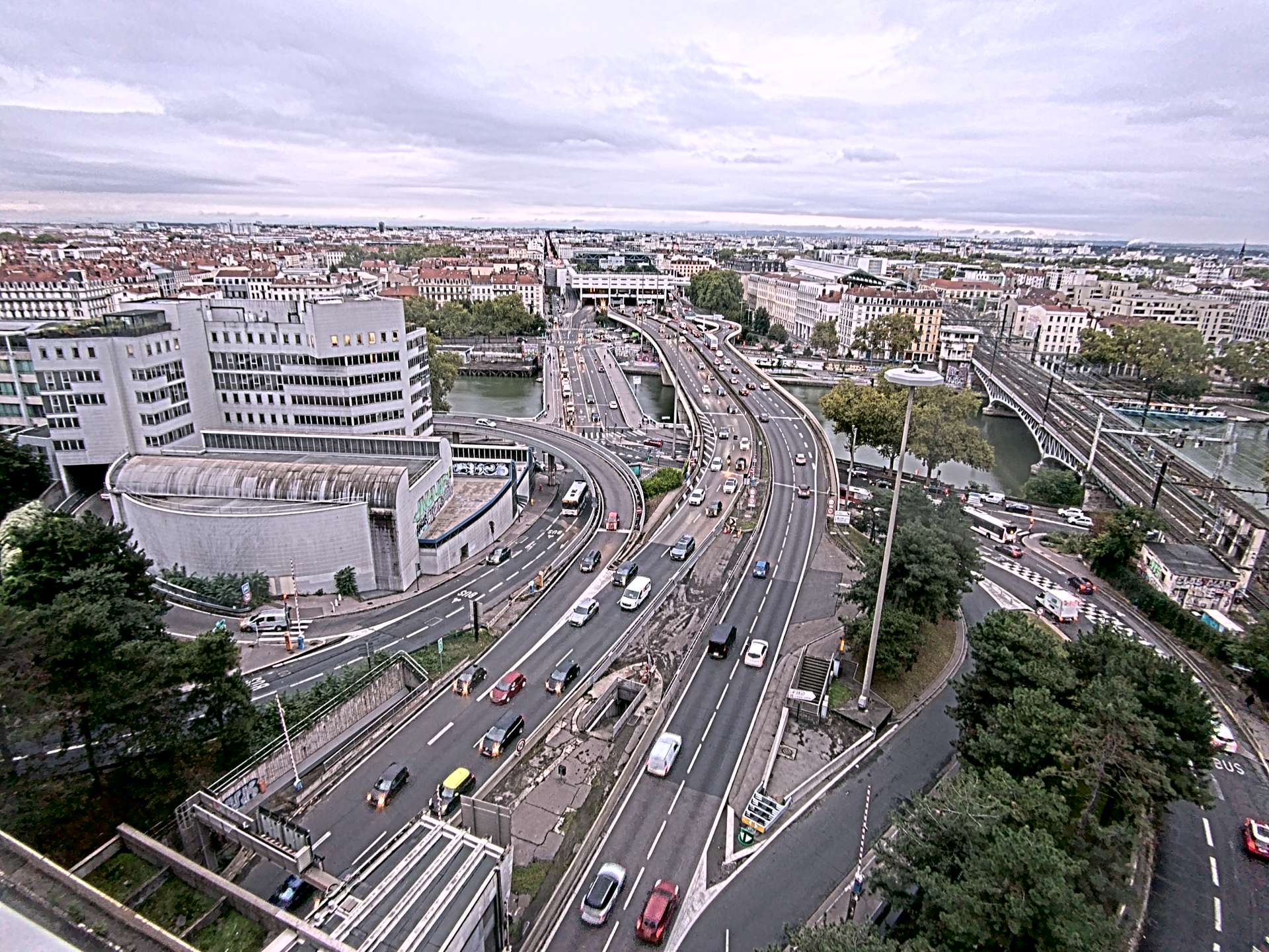 Caméra autoroute à Lyon Perrache à l'entrée Sud du Tunnel sous Fourvière, en direction de Marseille