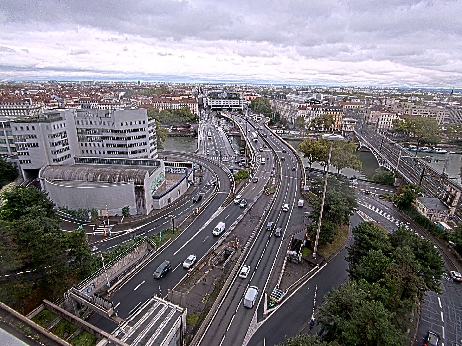 Caméra autoroute à Lyon Perrache à l'entrée Sud du Tunnel sous Fourvière, en direction de Marseille