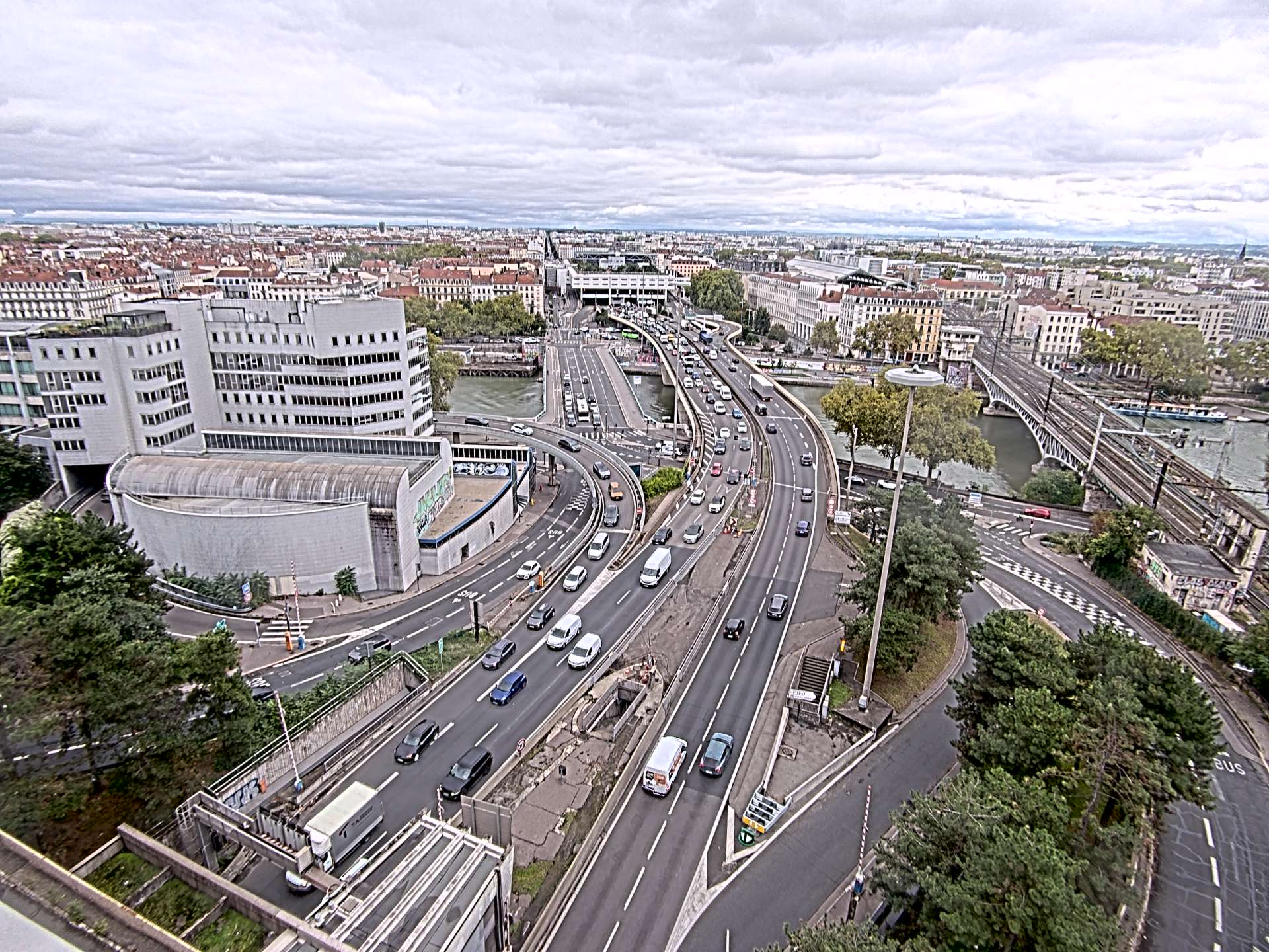 Caméra autoroute à Lyon Perrache à l'entrée Sud du Tunnel sous Fourvière, en direction de Marseille