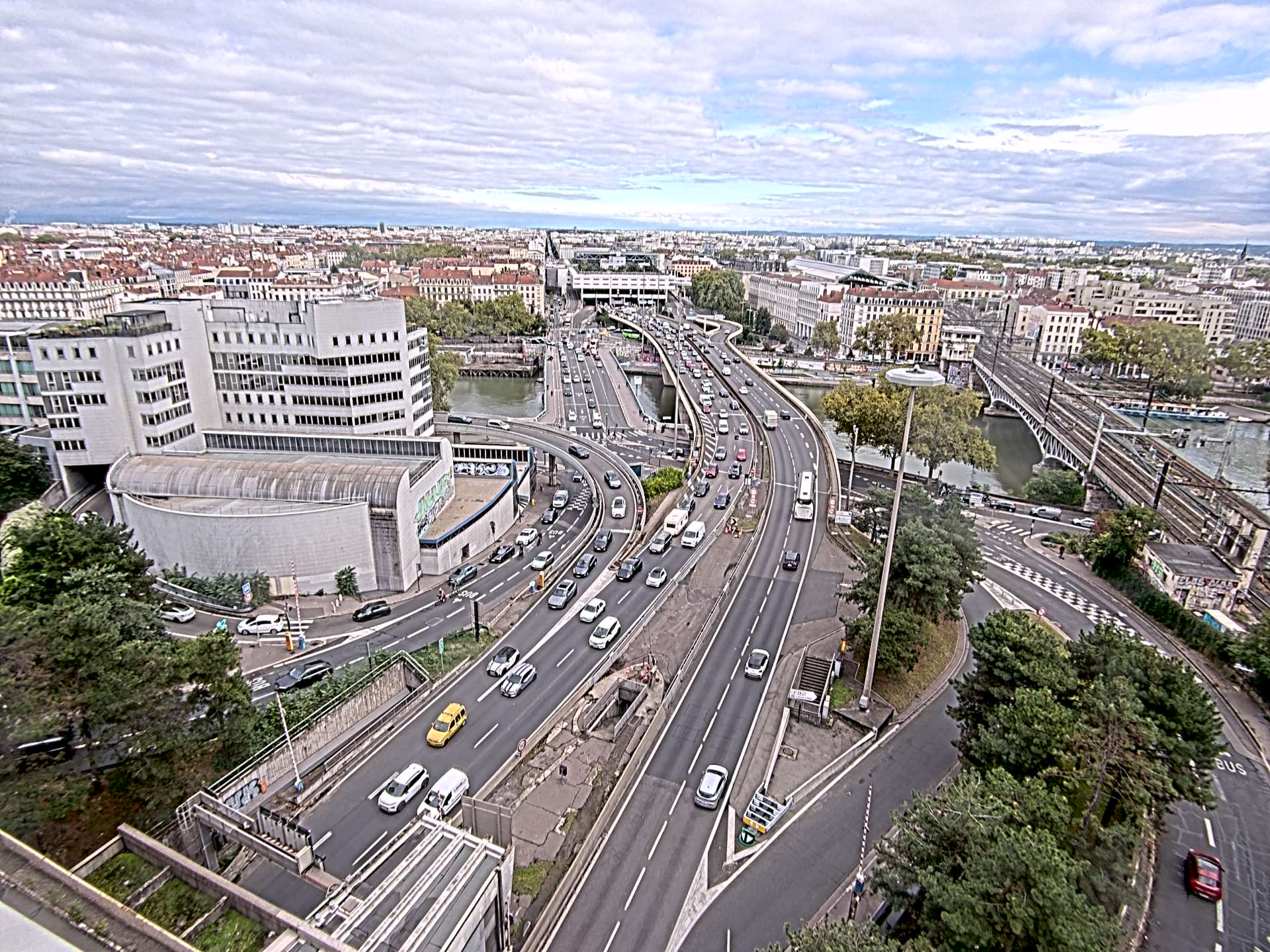 Caméra autoroute à Lyon Perrache à l'entrée Sud du Tunnel sous Fourvière, en direction de Marseille