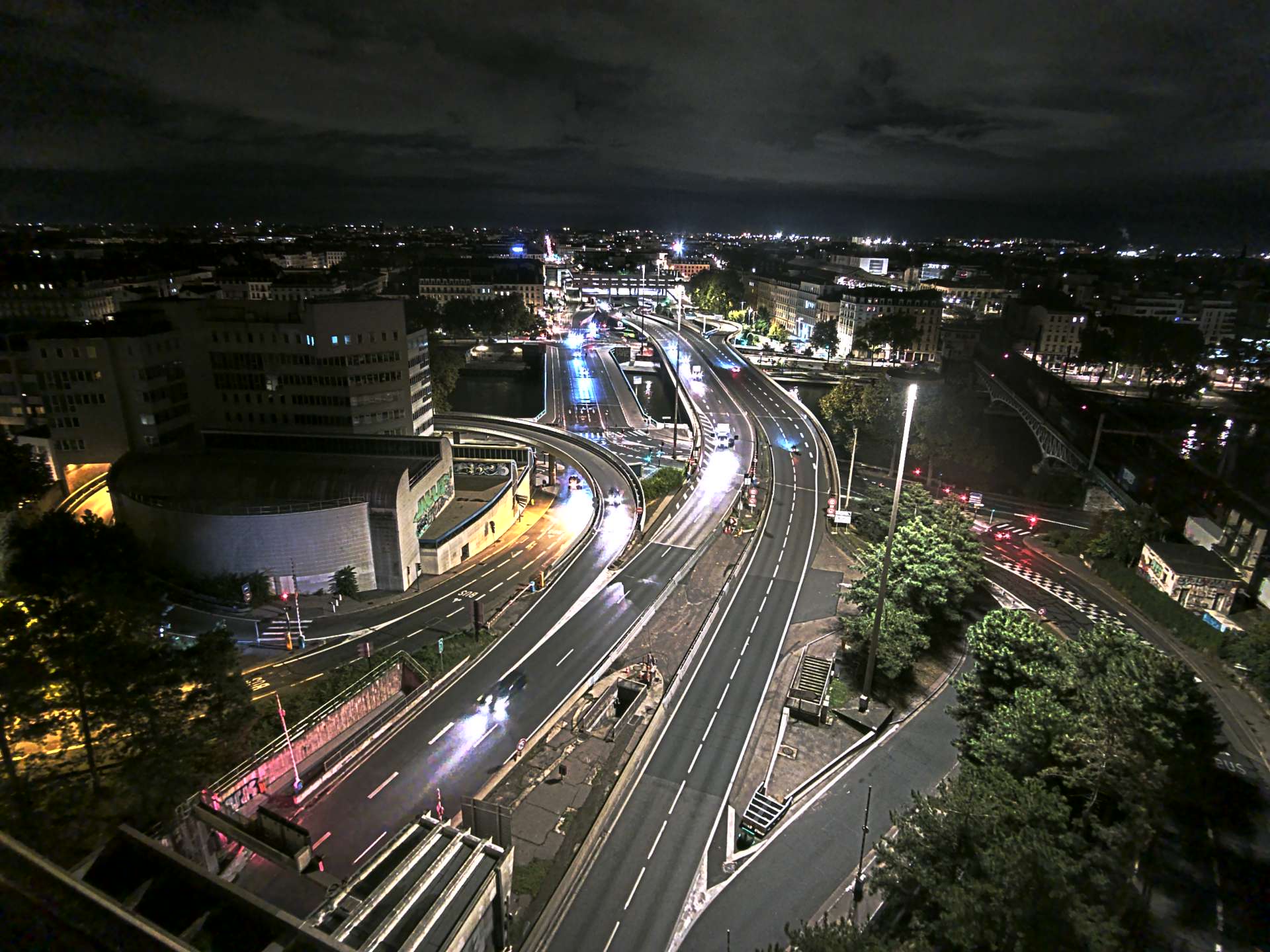 Caméra autoroute à Lyon Perrache à l'entrée Sud du Tunnel sous Fourvière, en direction de Marseille