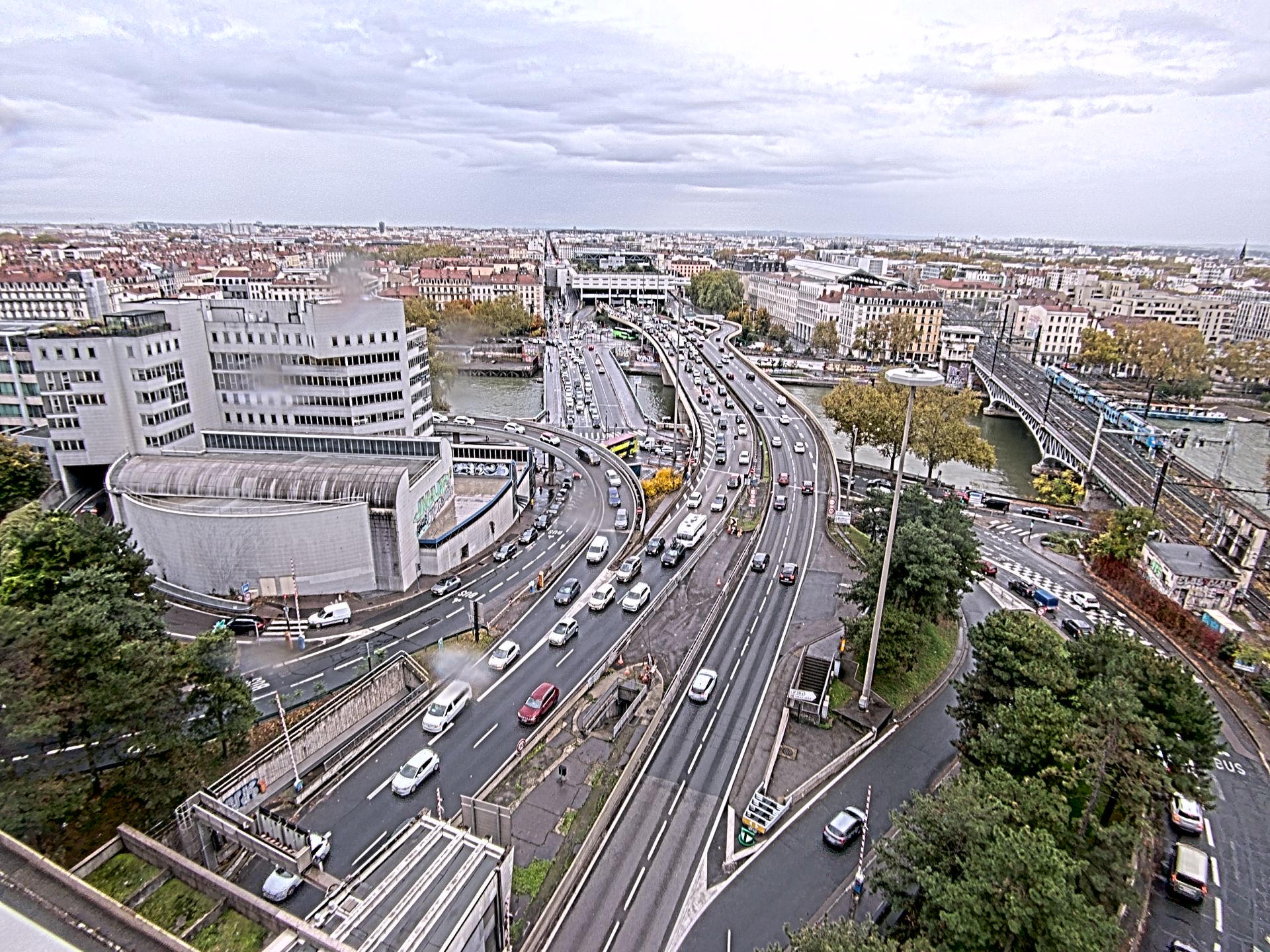 Caméra autoroute à Lyon Perrache à l'entrée Sud du Tunnel sous Fourvière, en direction de Marseille
