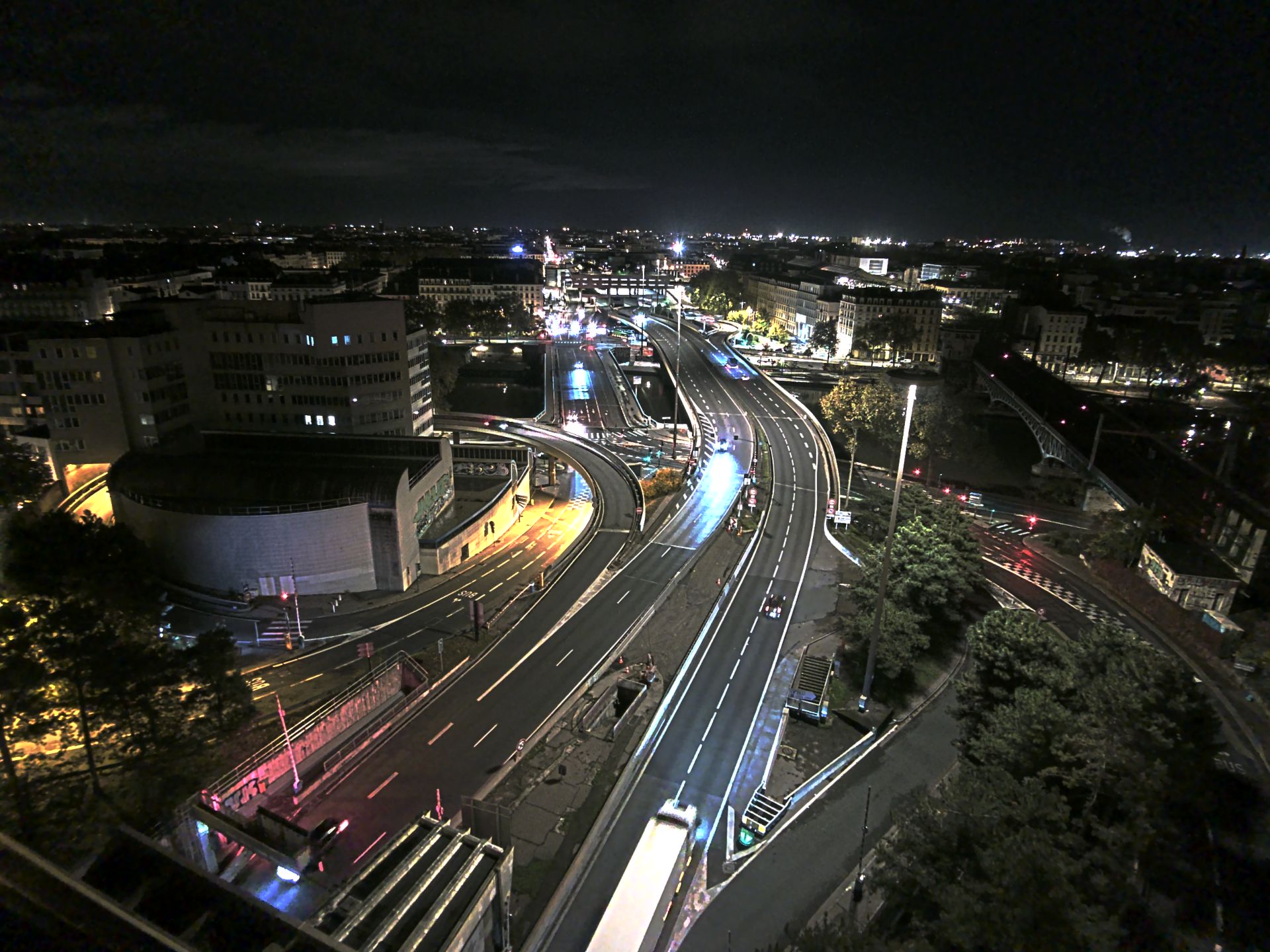 Caméra autoroute à Lyon Perrache à l'entrée Sud du Tunnel sous Fourvière, en direction de Marseille