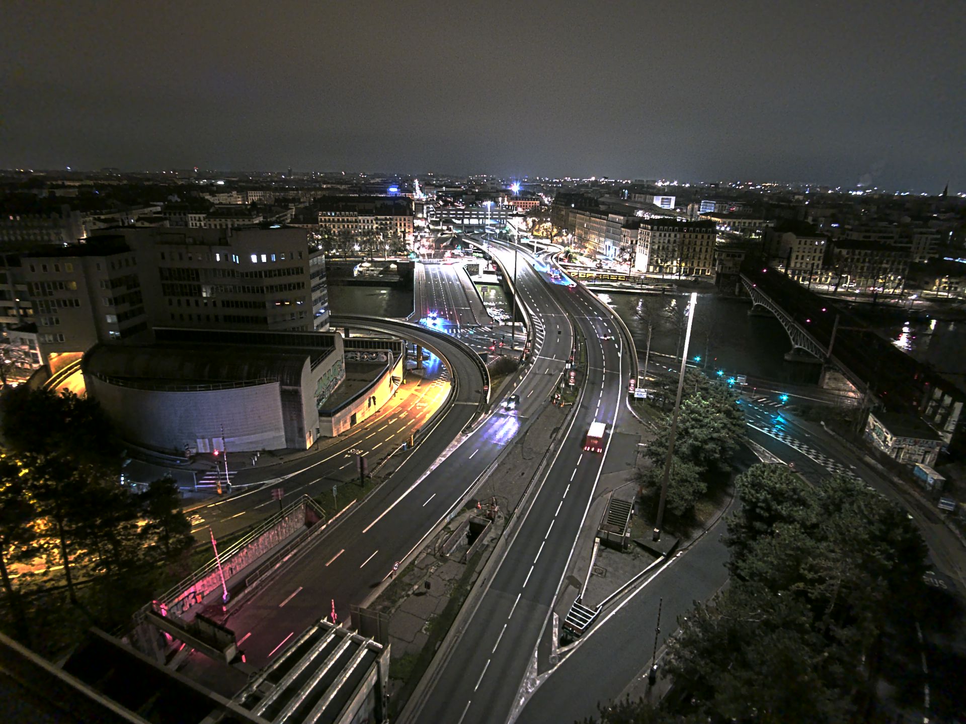 Caméra autoroute à Lyon Perrache à l'entrée Sud du Tunnel sous Fourvière, en direction de Marseille