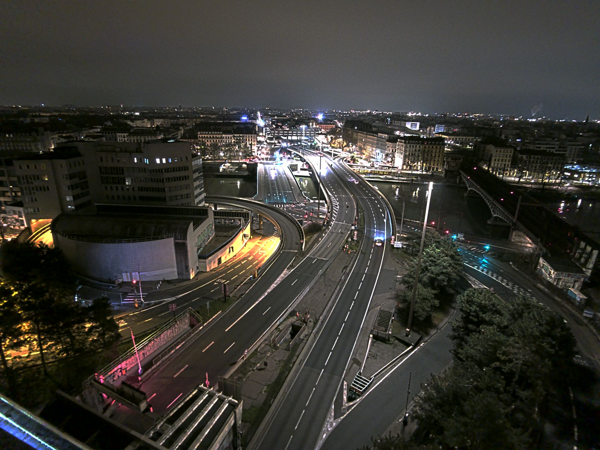Caméra autoroute à Lyon Perrache à l'entrée Sud du Tunnel sous Fourvière, en direction de Marseille