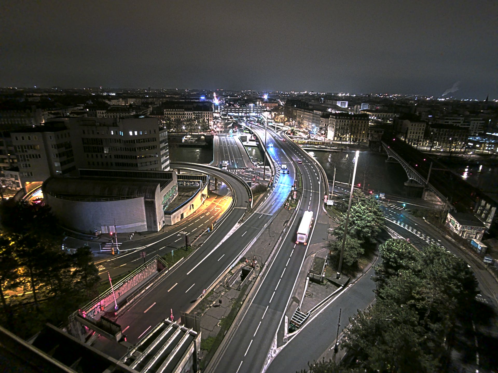 Caméra autoroute à Lyon Perrache à l'entrée Sud du Tunnel sous Fourvière, en direction de Marseille