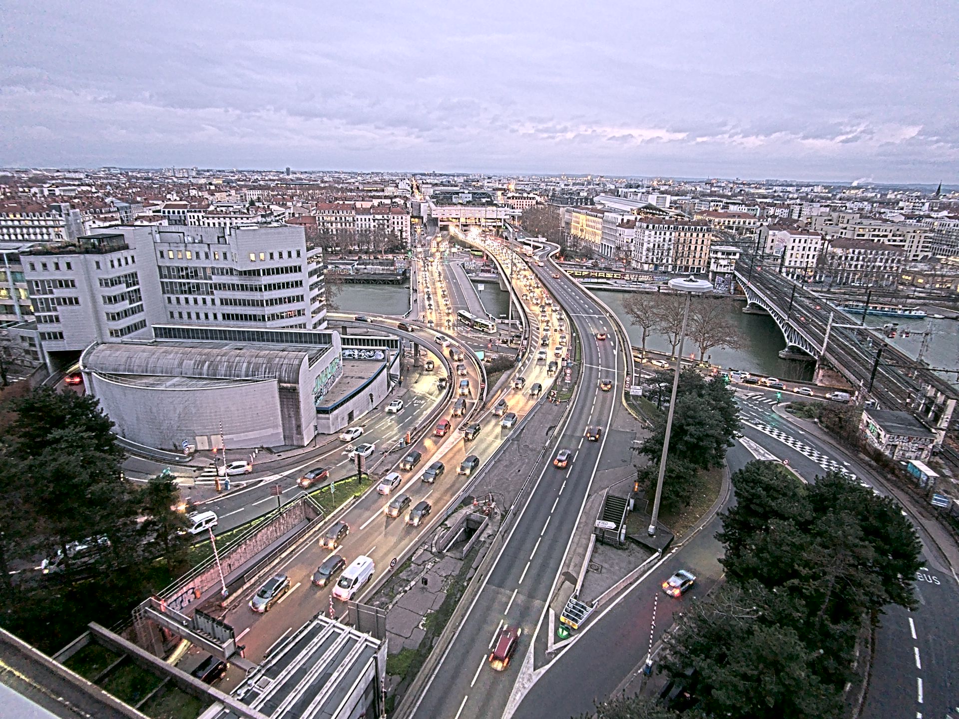 Caméra autoroute à Lyon Perrache à l'entrée Sud du Tunnel sous Fourvière, en direction de Marseille