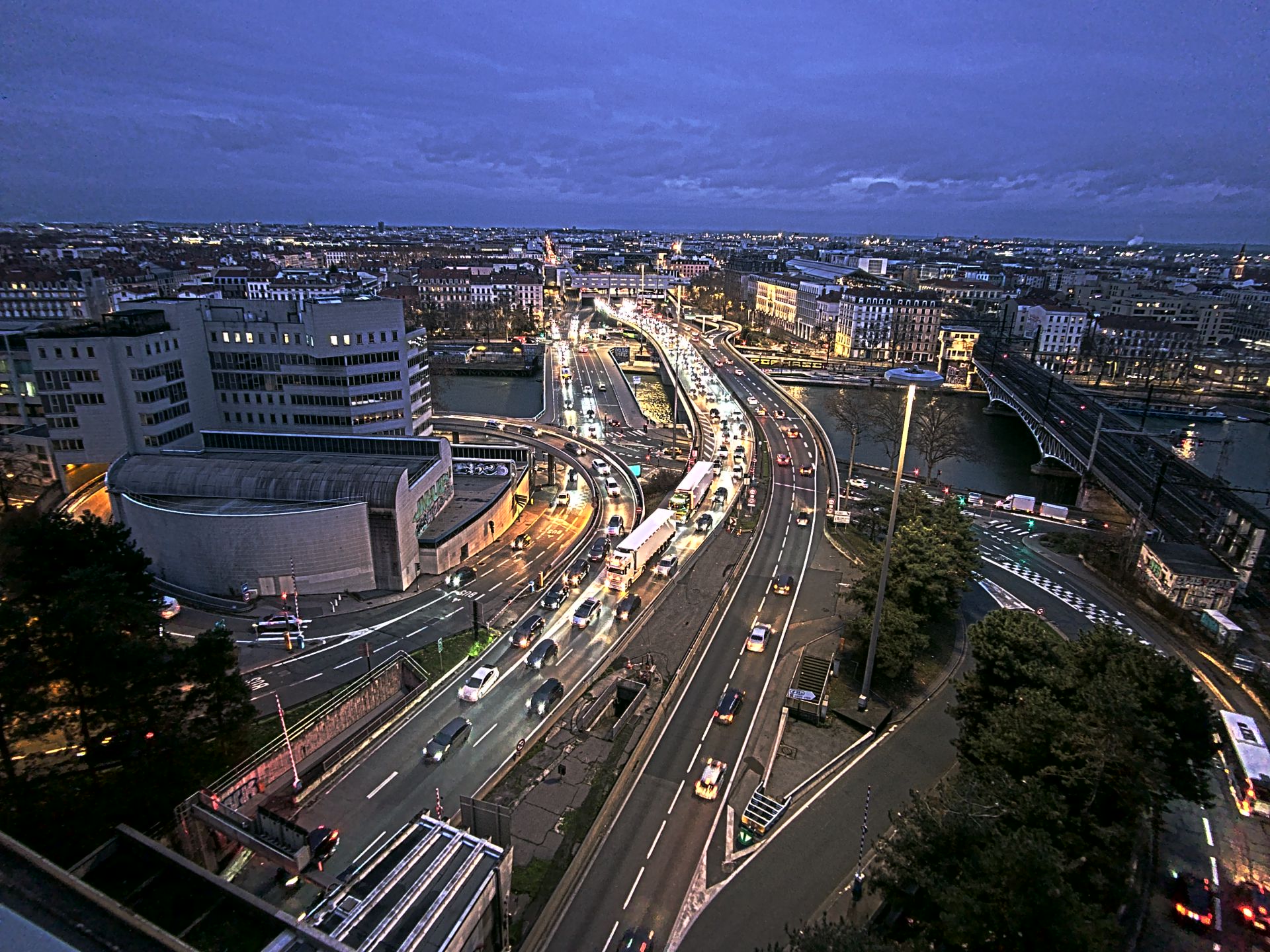 Caméra autoroute à Lyon Perrache à l'entrée Sud du Tunnel sous Fourvière, en direction de Marseille