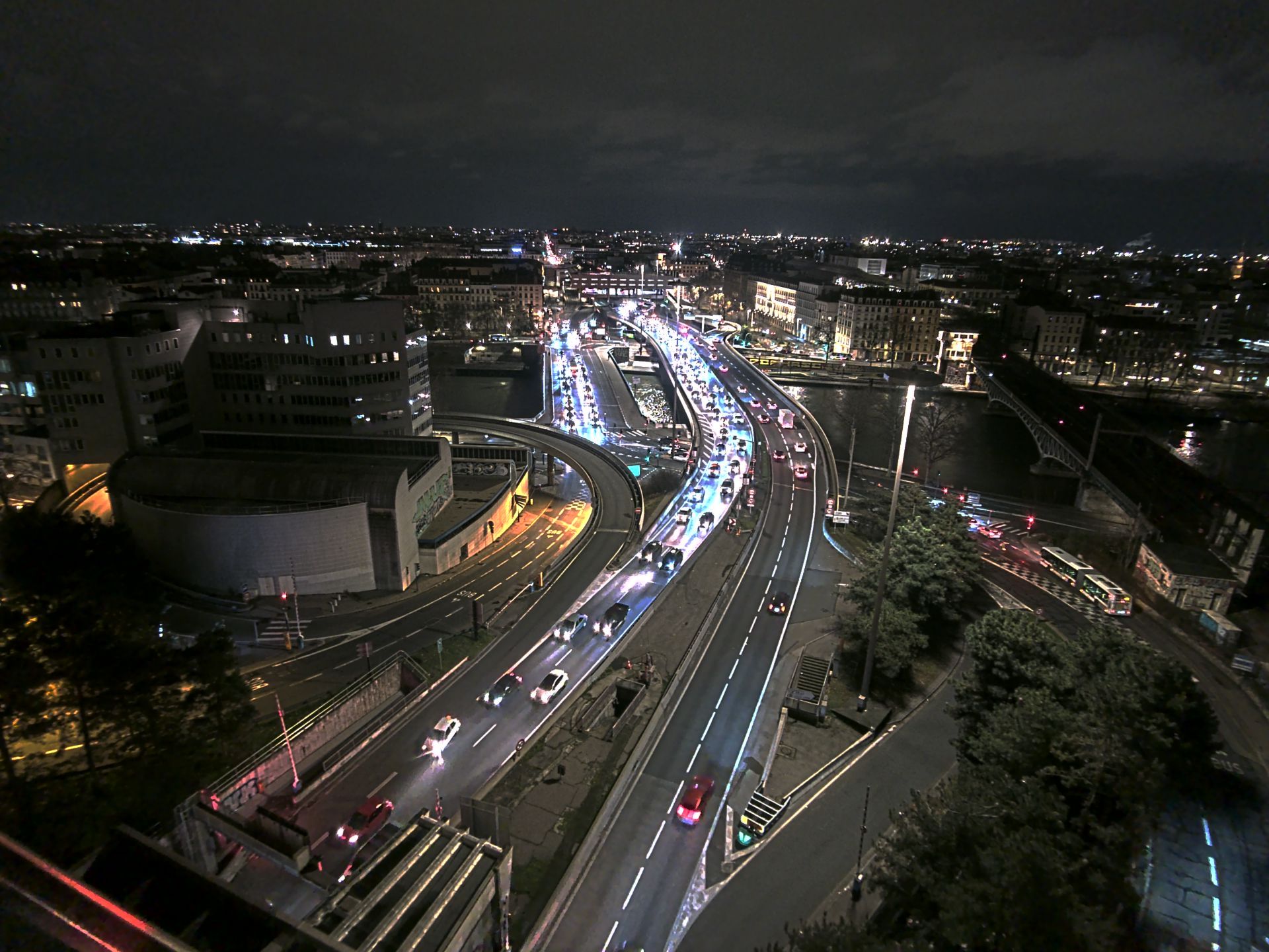 Caméra autoroute à Lyon Perrache à l'entrée Sud du Tunnel sous Fourvière, en direction de Marseille
