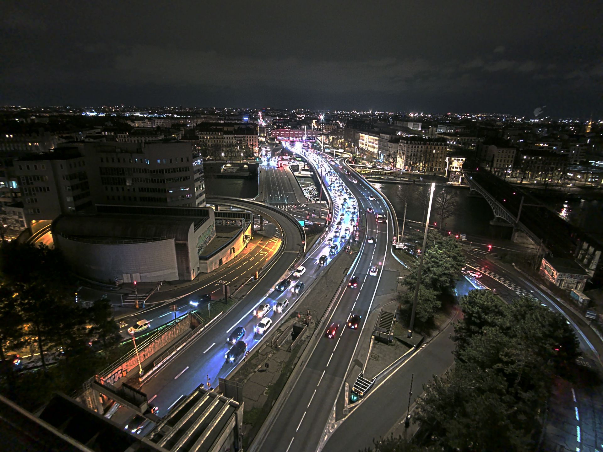Caméra autoroute à Lyon Perrache à l'entrée Sud du Tunnel sous Fourvière, en direction de Marseille