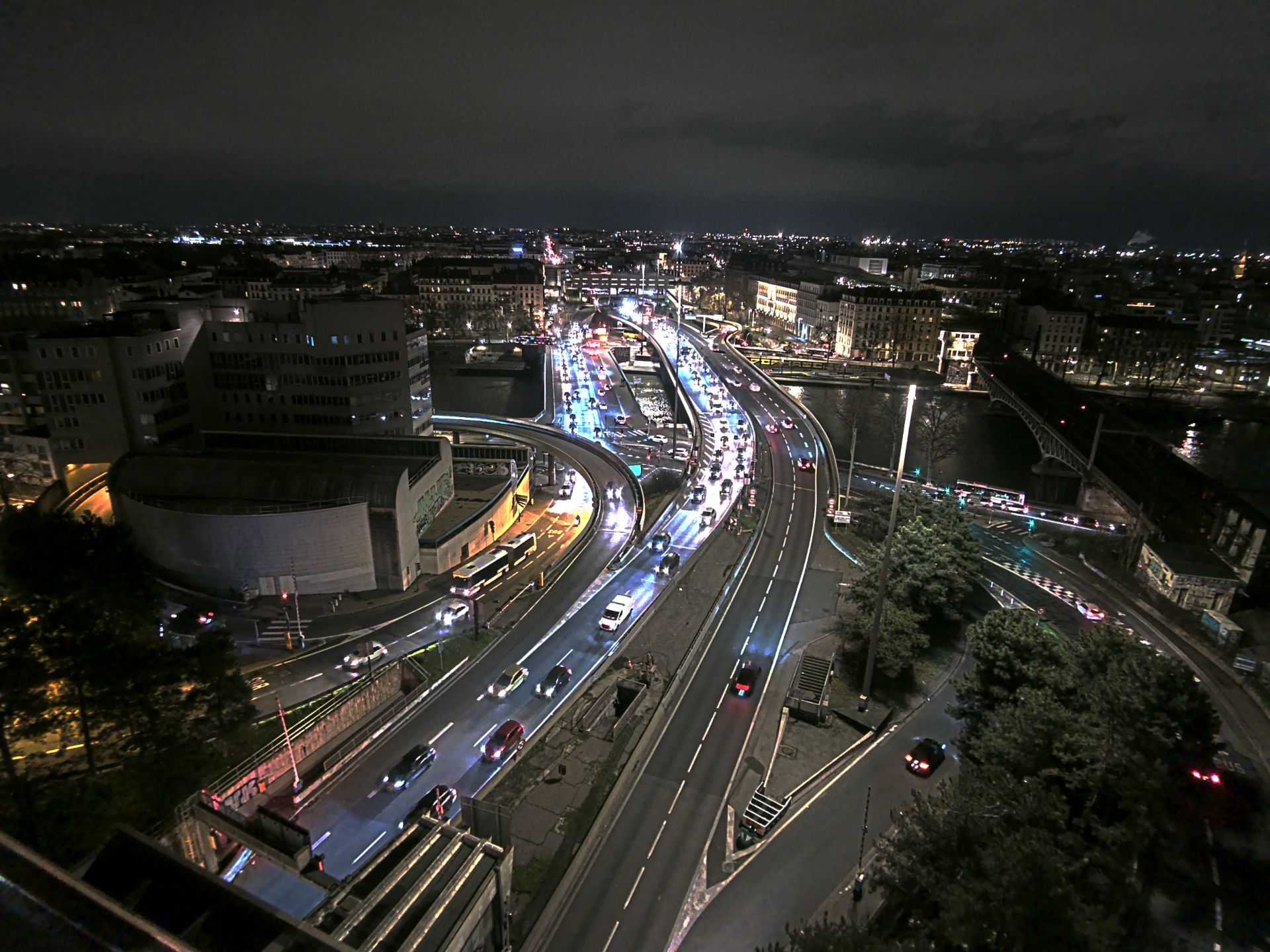 Caméra autoroute à Lyon Perrache à l'entrée Sud du Tunnel sous Fourvière, en direction de Marseille