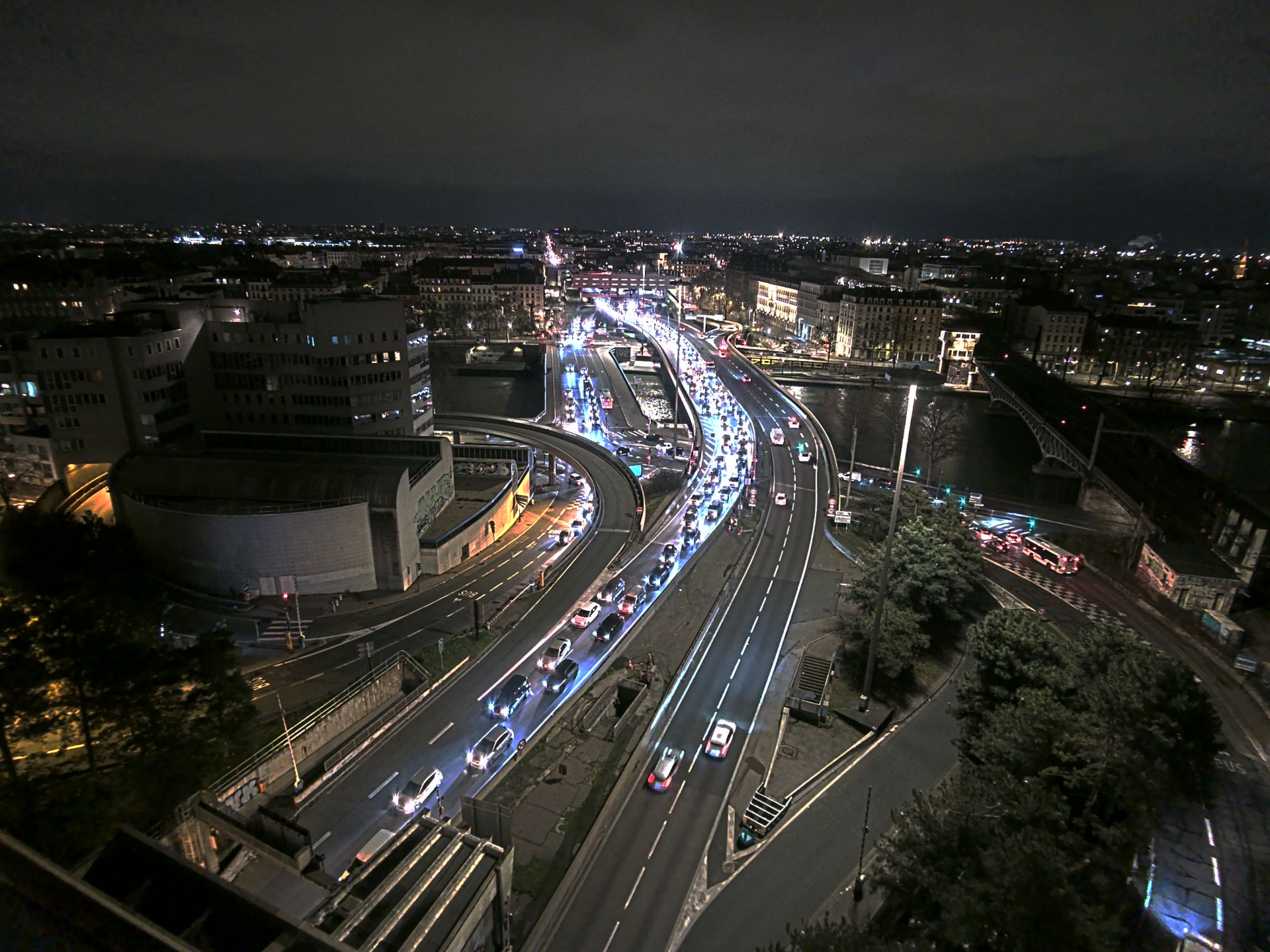 Caméra autoroute à Lyon Perrache à l'entrée Sud du Tunnel sous Fourvière, en direction de Marseille