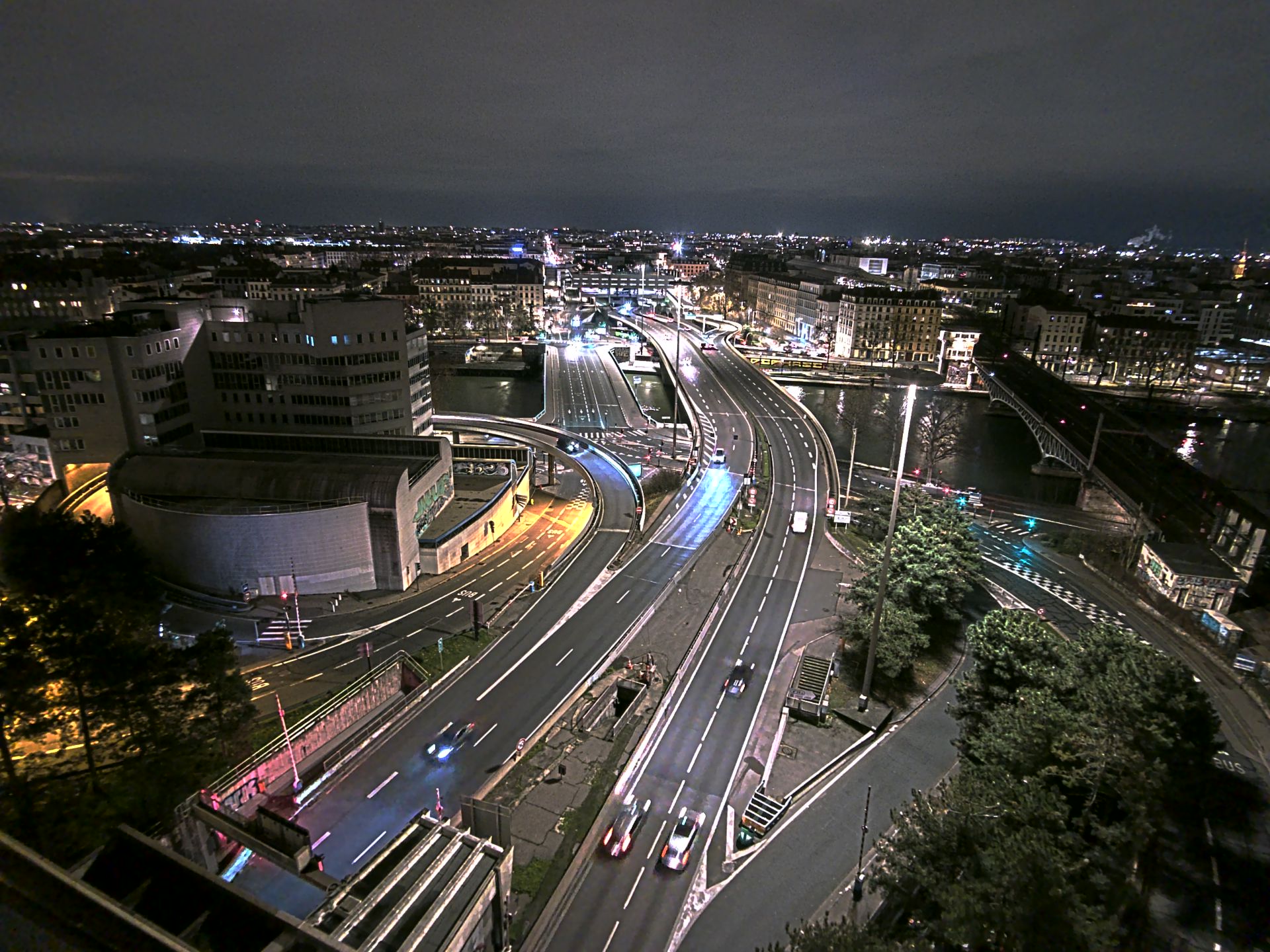 Caméra autoroute à Lyon Perrache à l'entrée Sud du Tunnel sous Fourvière, en direction de Marseille