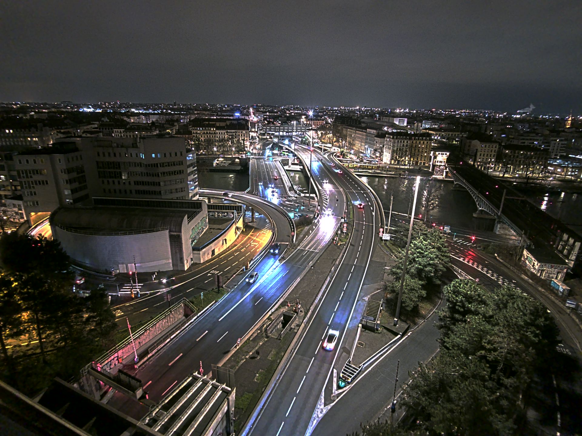 Caméra autoroute à Lyon Perrache à l'entrée Sud du Tunnel sous Fourvière, en direction de Marseille