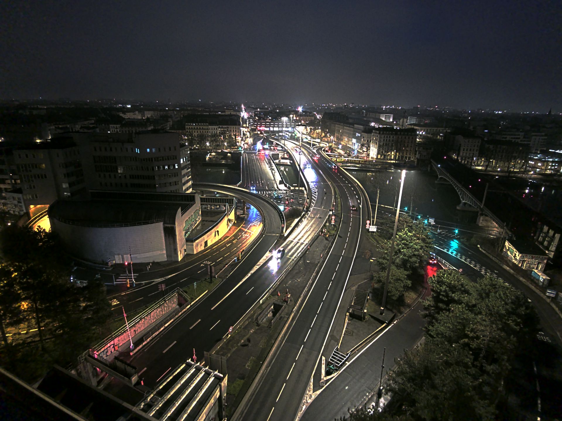 Caméra autoroute à Lyon Perrache à l'entrée Sud du Tunnel sous Fourvière, en direction de Marseille