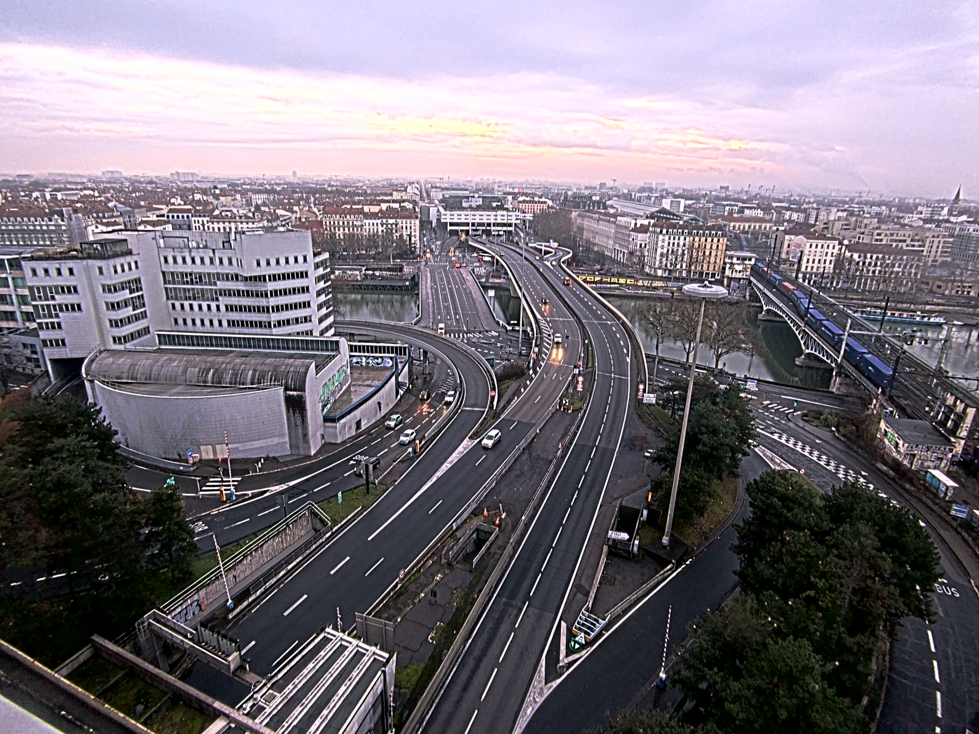 Caméra autoroute à Lyon Perrache à l'entrée Sud du Tunnel sous Fourvière, en direction de Marseille