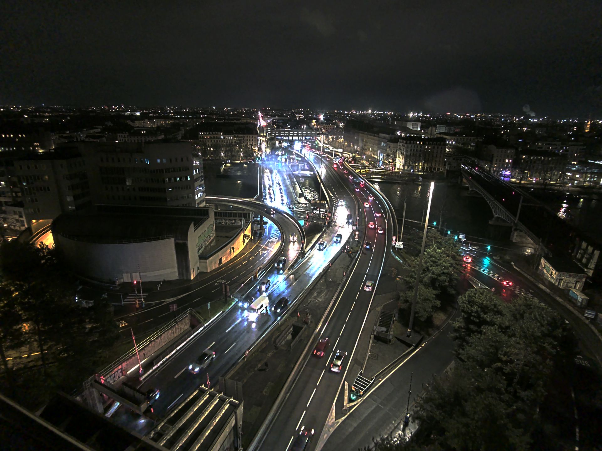 Caméra autoroute à Lyon Perrache à l'entrée Sud du Tunnel sous Fourvière, en direction de Marseille