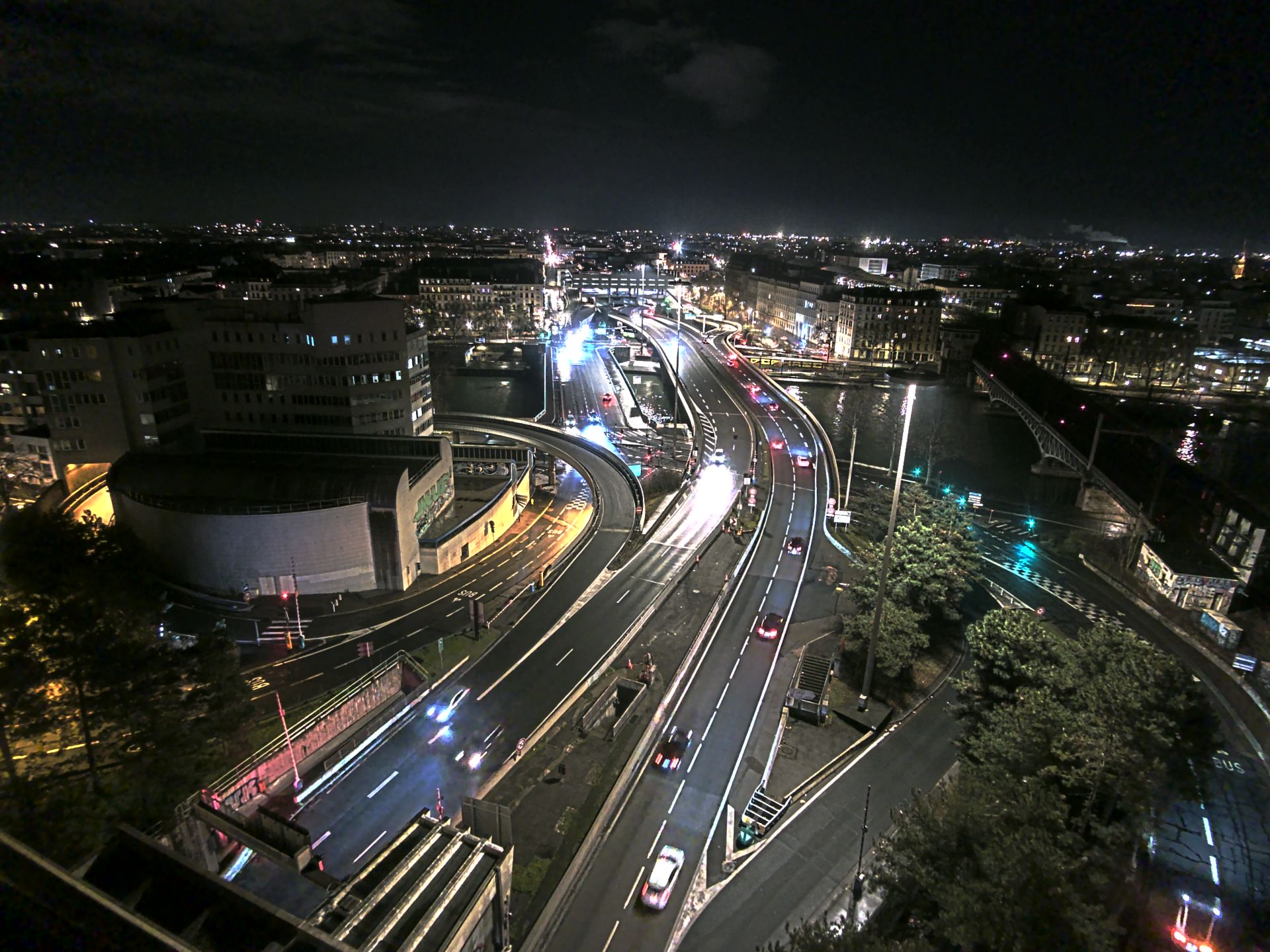 Caméra autoroute à Lyon Perrache à l'entrée Sud du Tunnel sous Fourvière, en direction de Marseille