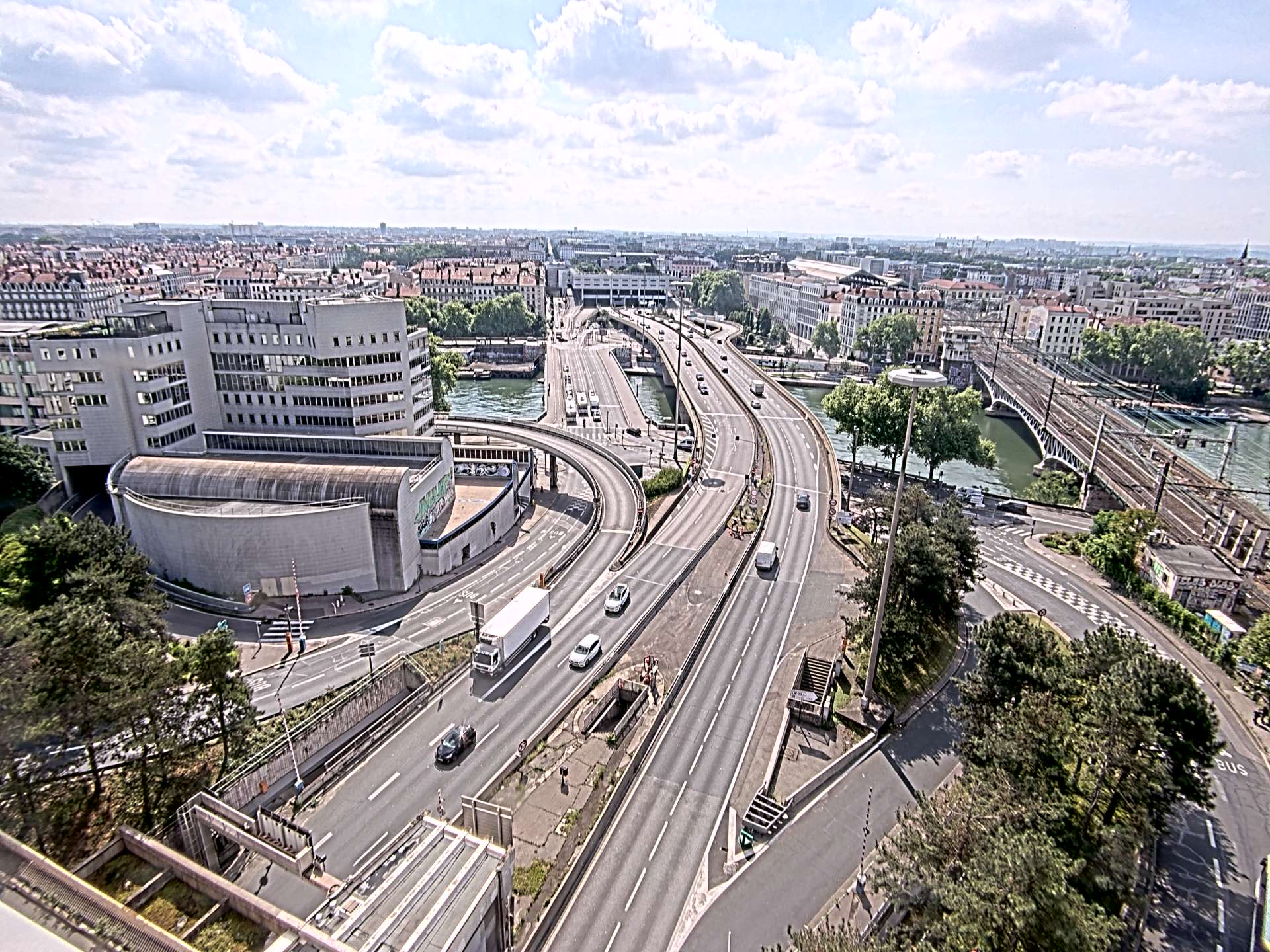 Caméra autoroute à Lyon Perrache à l'entrée Sud du Tunnel sous Fourvière, en direction de Marseille