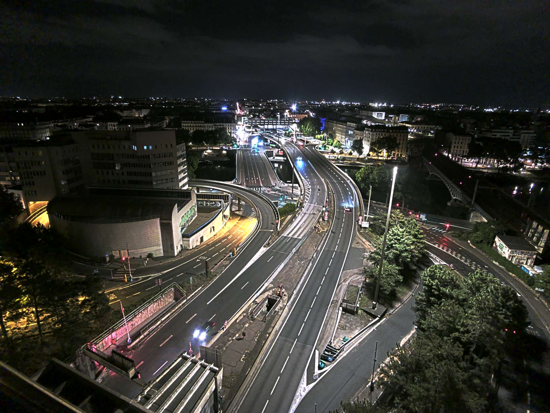 Caméra autoroute à Lyon Perrache à l'entrée Sud du Tunnel sous Fourvière, en direction de Marseille