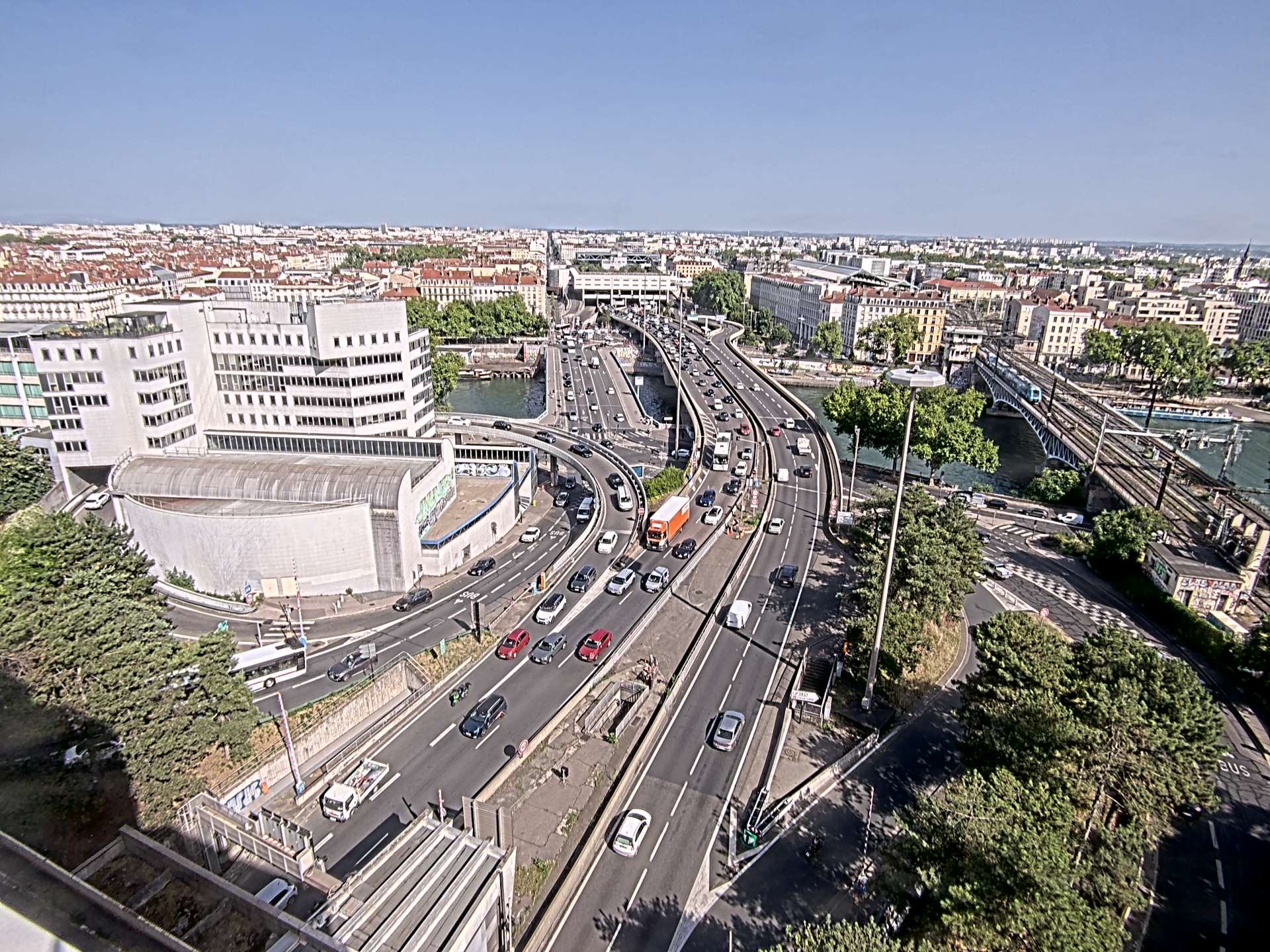 Caméra autoroute à Lyon Perrache à l'entrée Sud du Tunnel sous Fourvière, en direction de Marseille