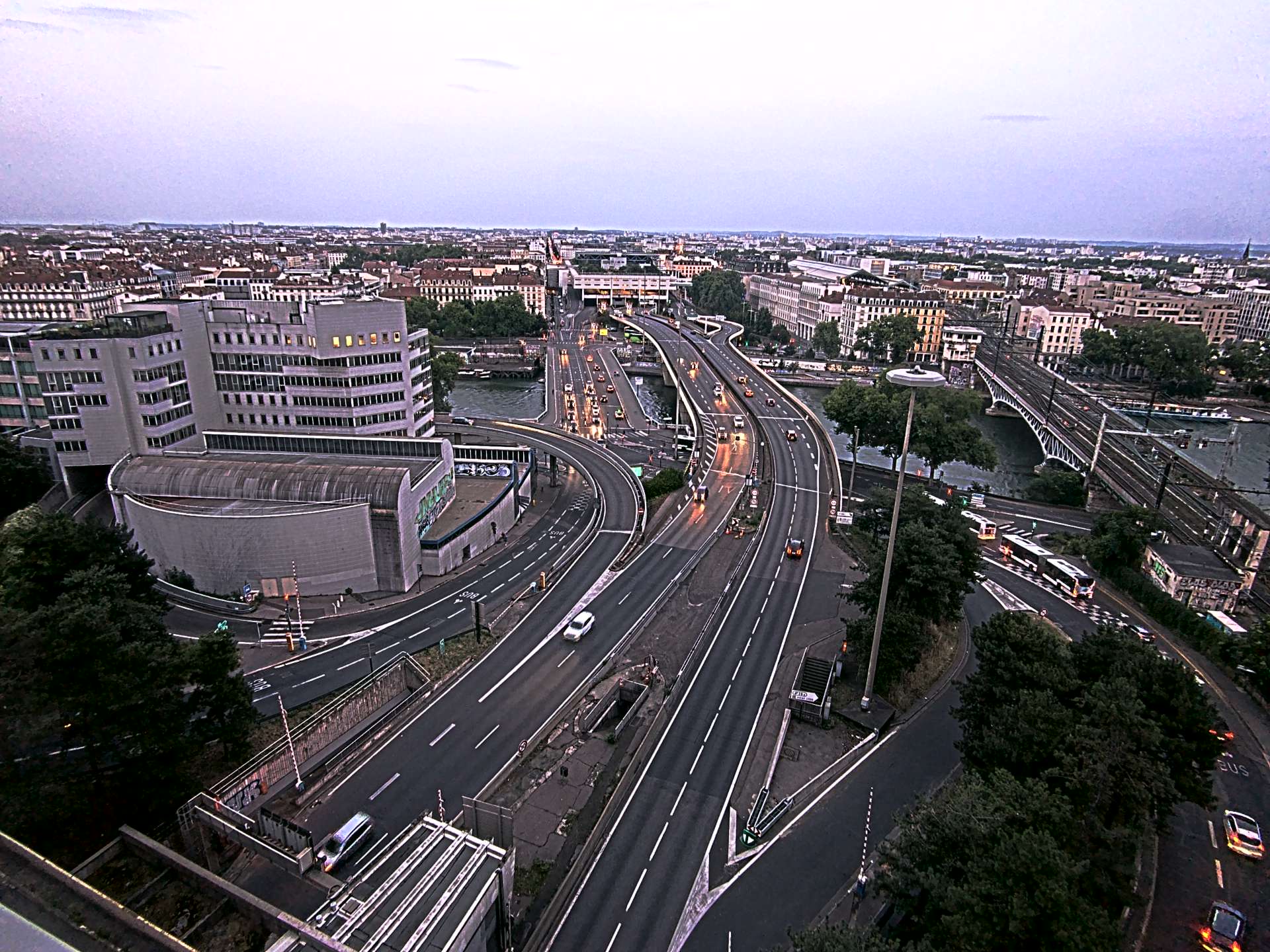 Caméra autoroute à Lyon Perrache à l'entrée Sud du Tunnel sous Fourvière, en direction de Marseille