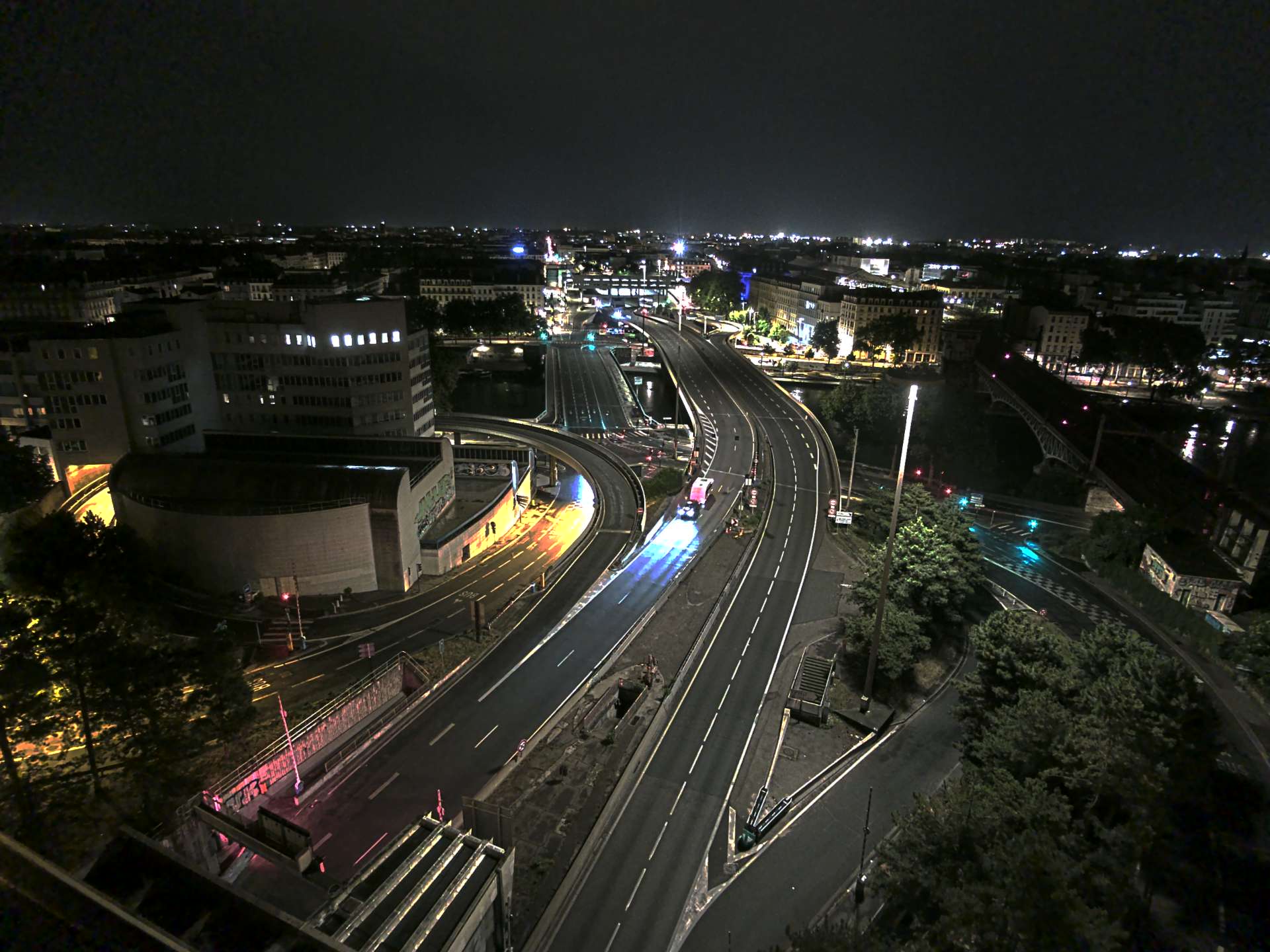 Caméra autoroute à Lyon Perrache à l'entrée Sud du Tunnel sous Fourvière, en direction de Marseille