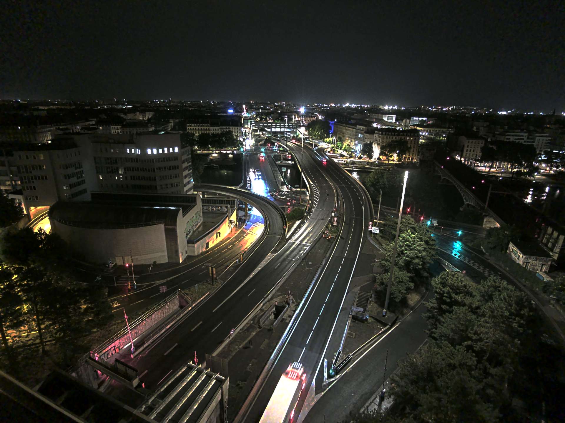 Caméra autoroute à Lyon Perrache à l'entrée Sud du Tunnel sous Fourvière, en direction de Marseille