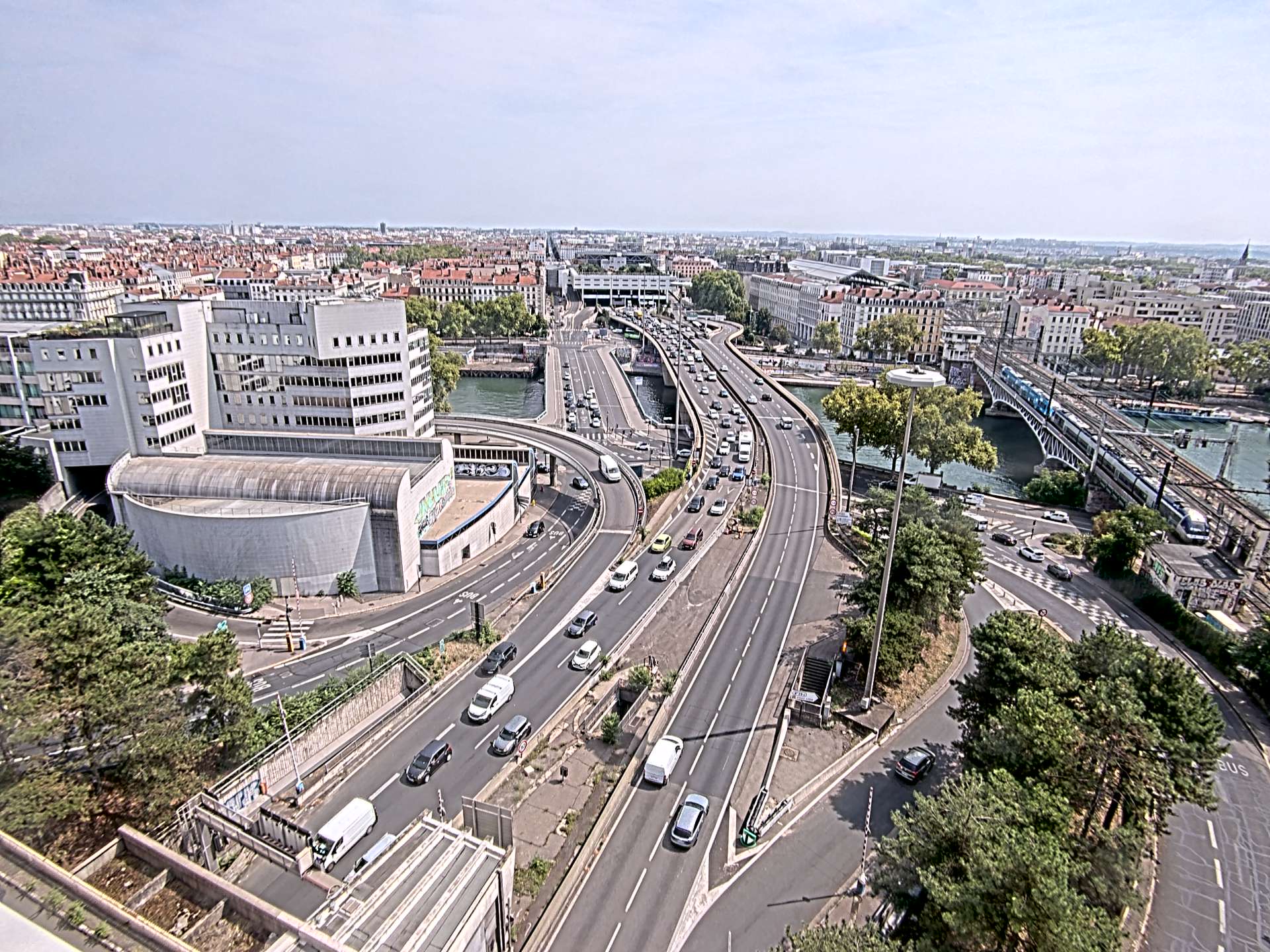 Caméra autoroute à Lyon Perrache à l'entrée Sud du Tunnel sous Fourvière, en direction de Marseille