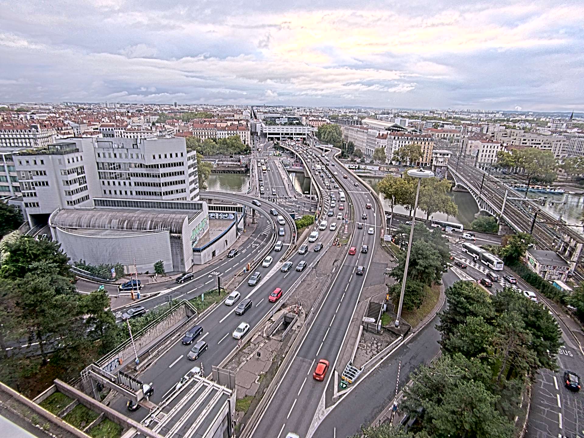 Caméra autoroute à Lyon Perrache à l'entrée Sud du Tunnel sous Fourvière, en direction de Marseille