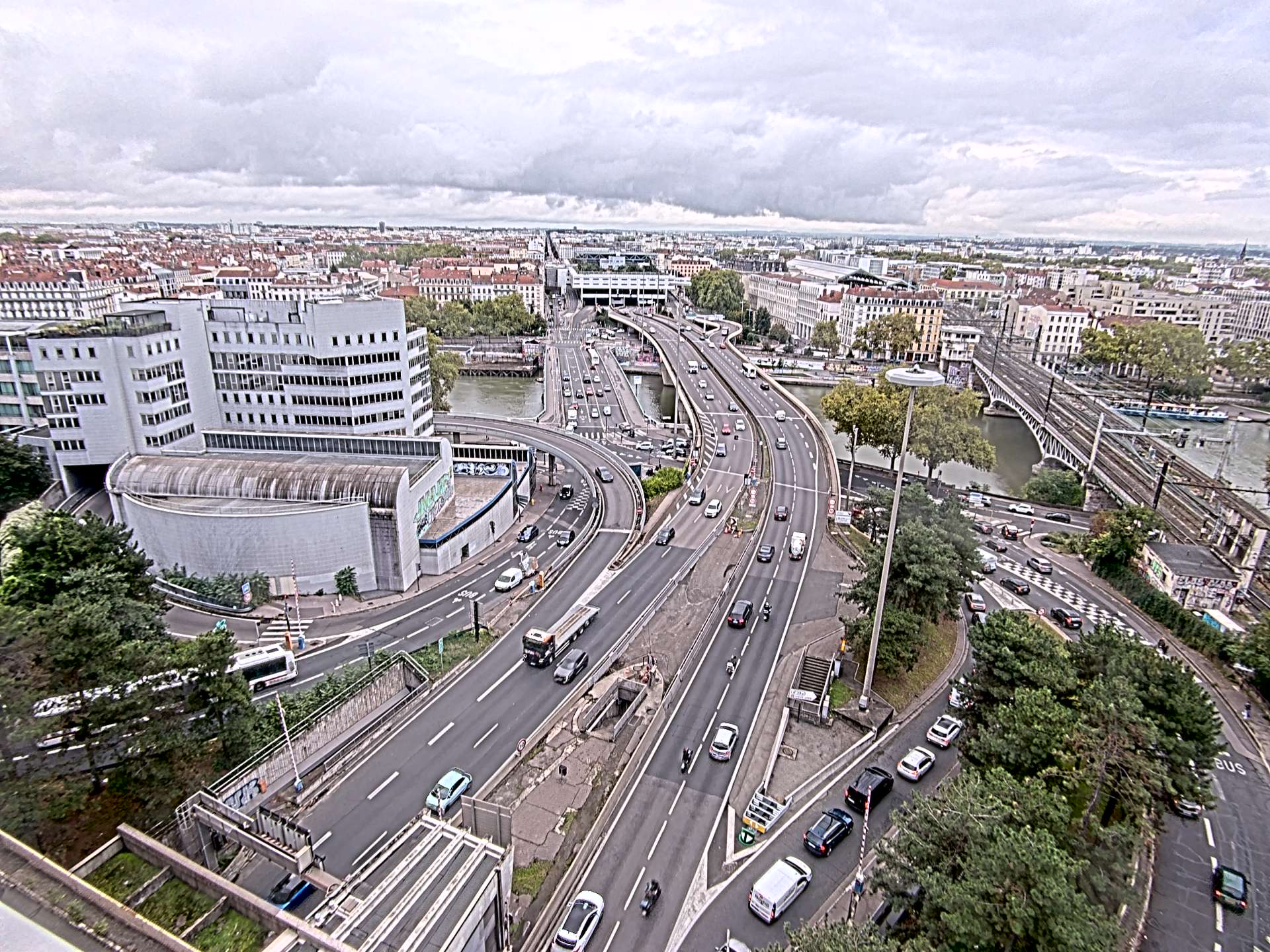 Caméra autoroute à Lyon Perrache à l'entrée Sud du Tunnel sous Fourvière, en direction de Marseille