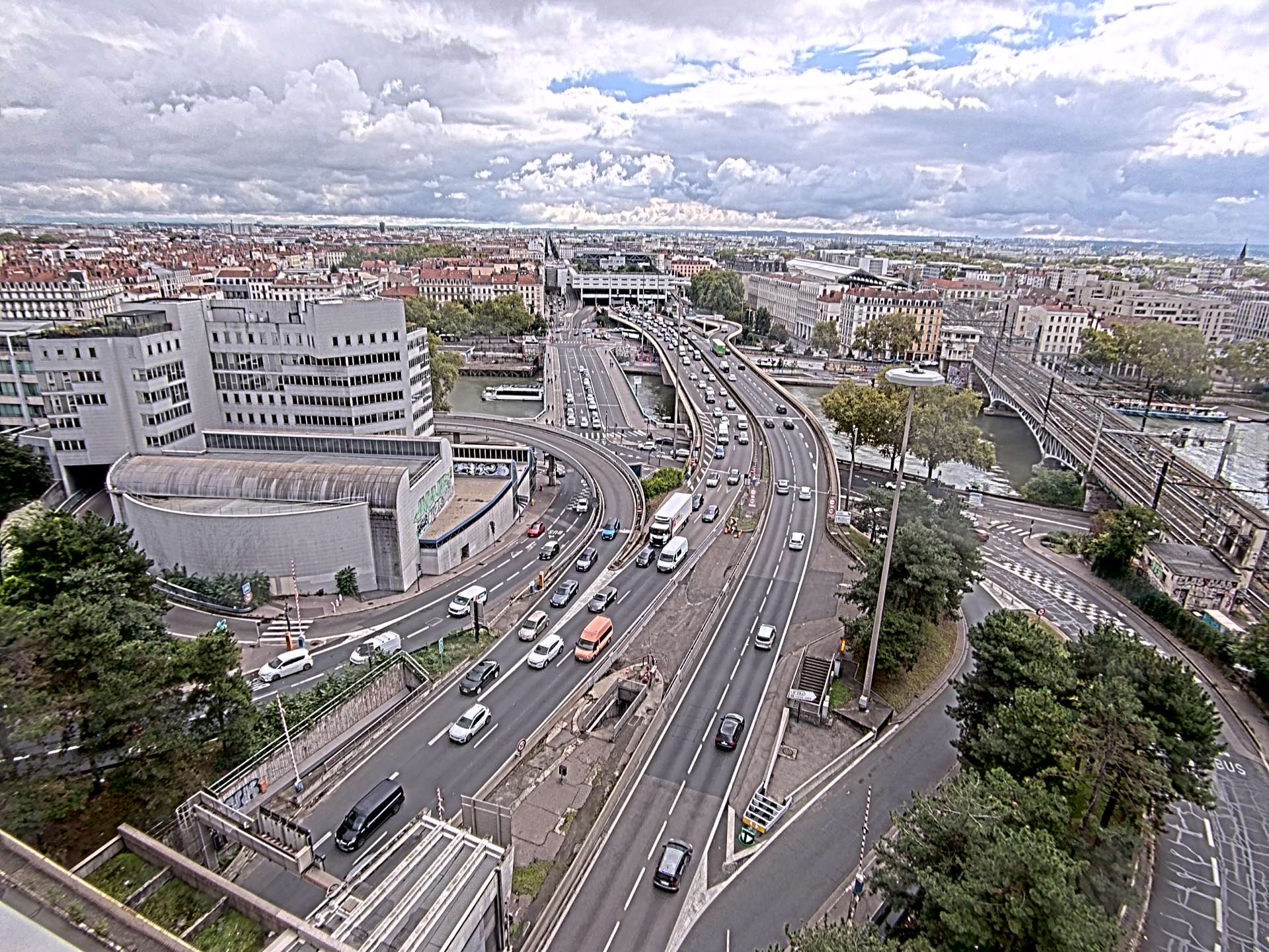 Caméra autoroute à Lyon Perrache à l'entrée Sud du Tunnel sous Fourvière, en direction de Marseille