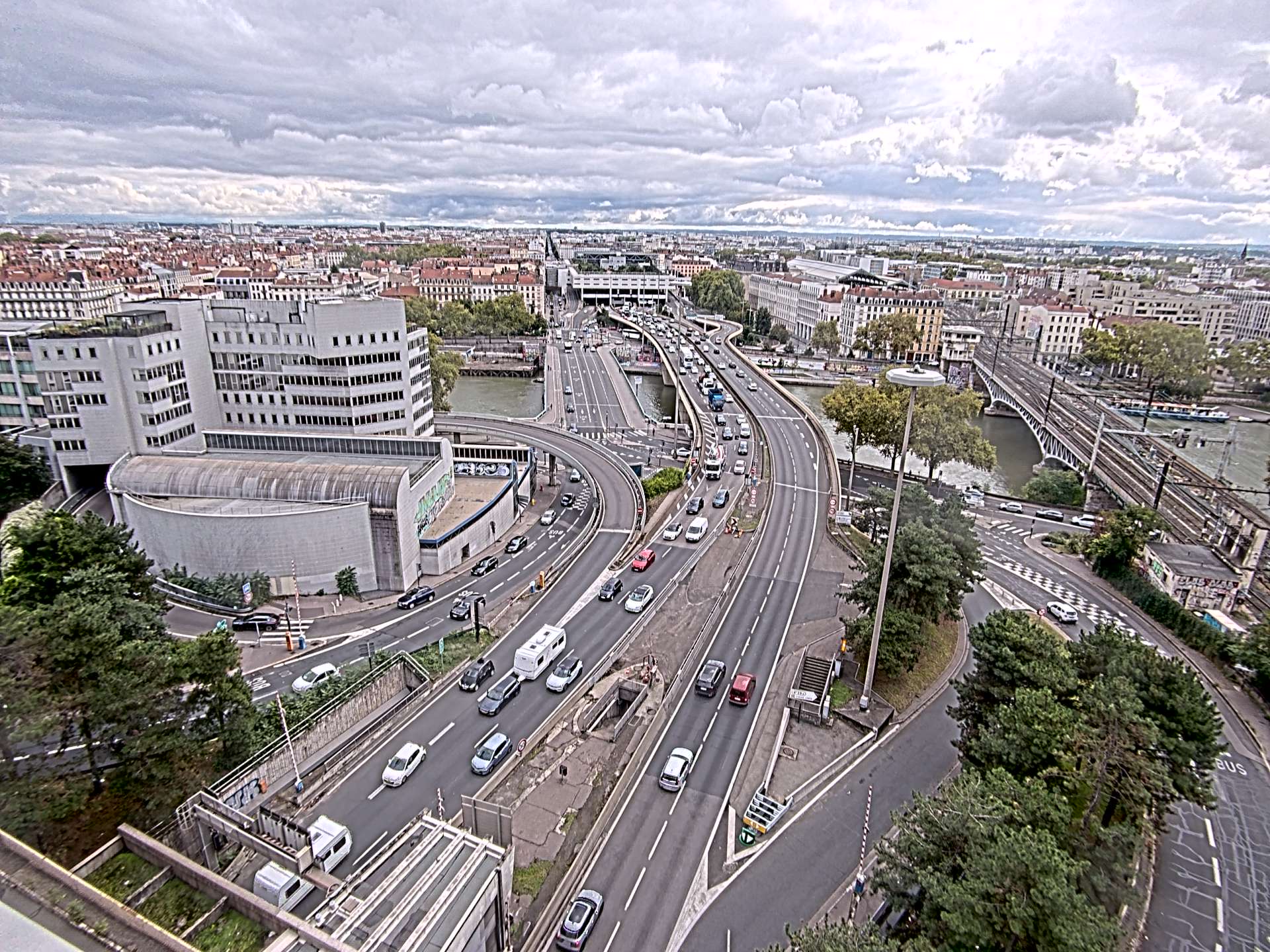 Caméra autoroute à Lyon Perrache à l'entrée Sud du Tunnel sous Fourvière, en direction de Marseille