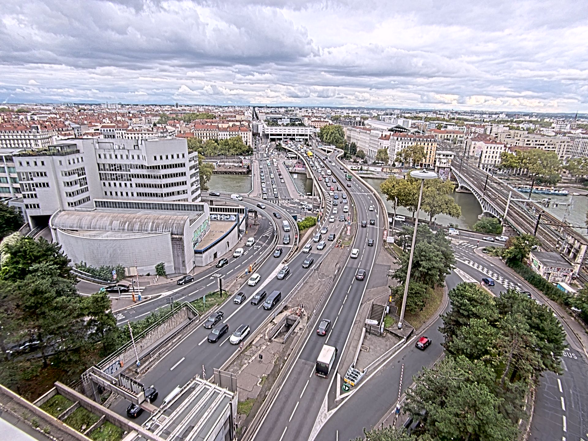 Caméra autoroute à Lyon Perrache à l'entrée Sud du Tunnel sous Fourvière, en direction de Marseille
