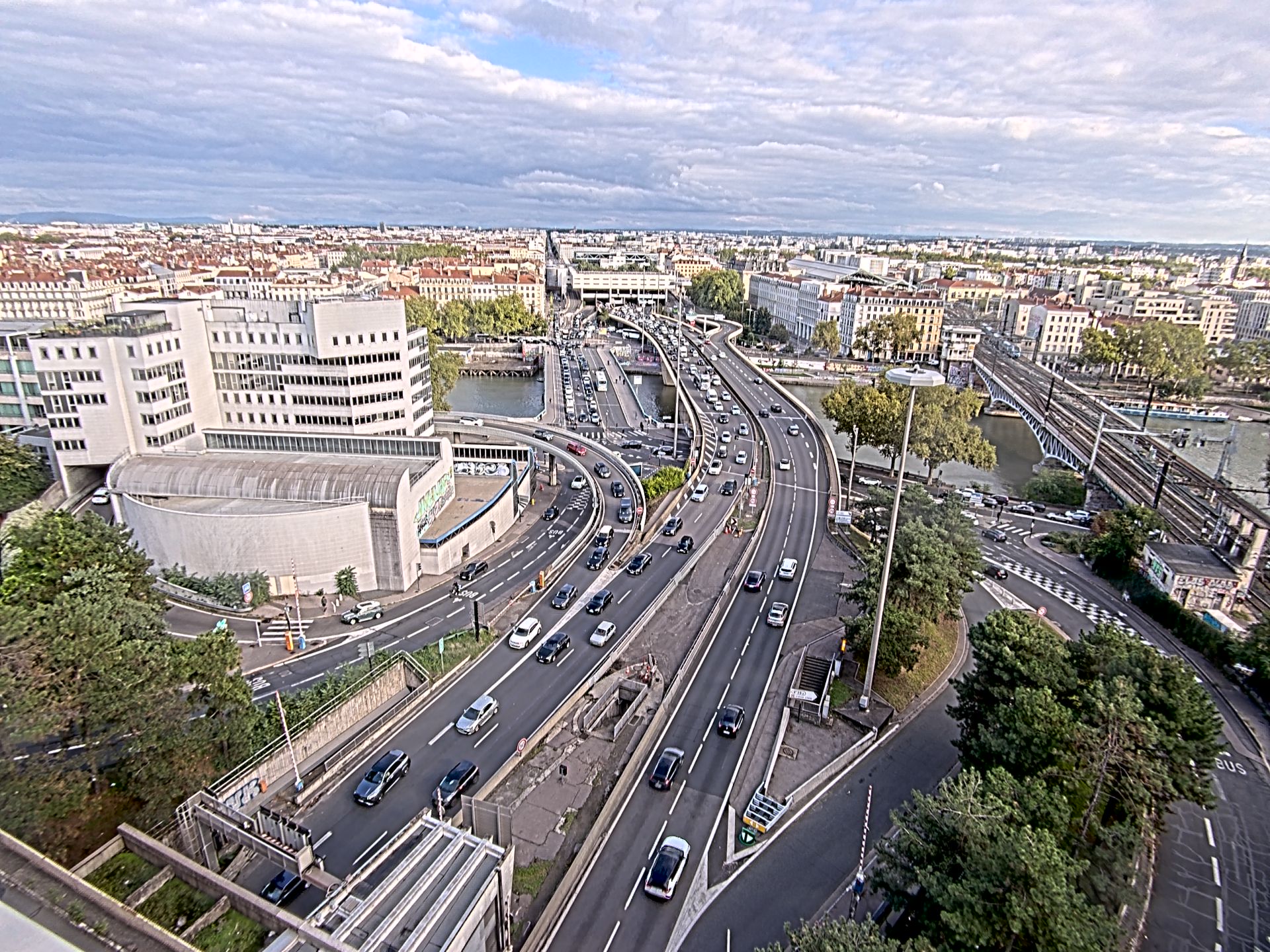 Caméra autoroute à Lyon Perrache à l'entrée Sud du Tunnel sous Fourvière, en direction de Marseille
