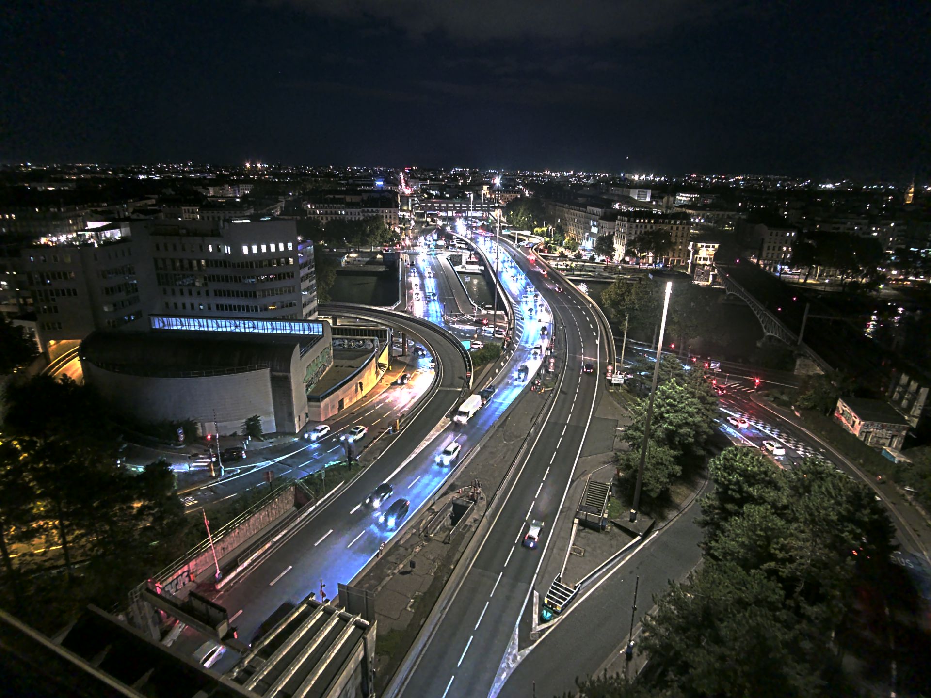 Caméra autoroute à Lyon Perrache à l'entrée Sud du Tunnel sous Fourvière, en direction de Marseille