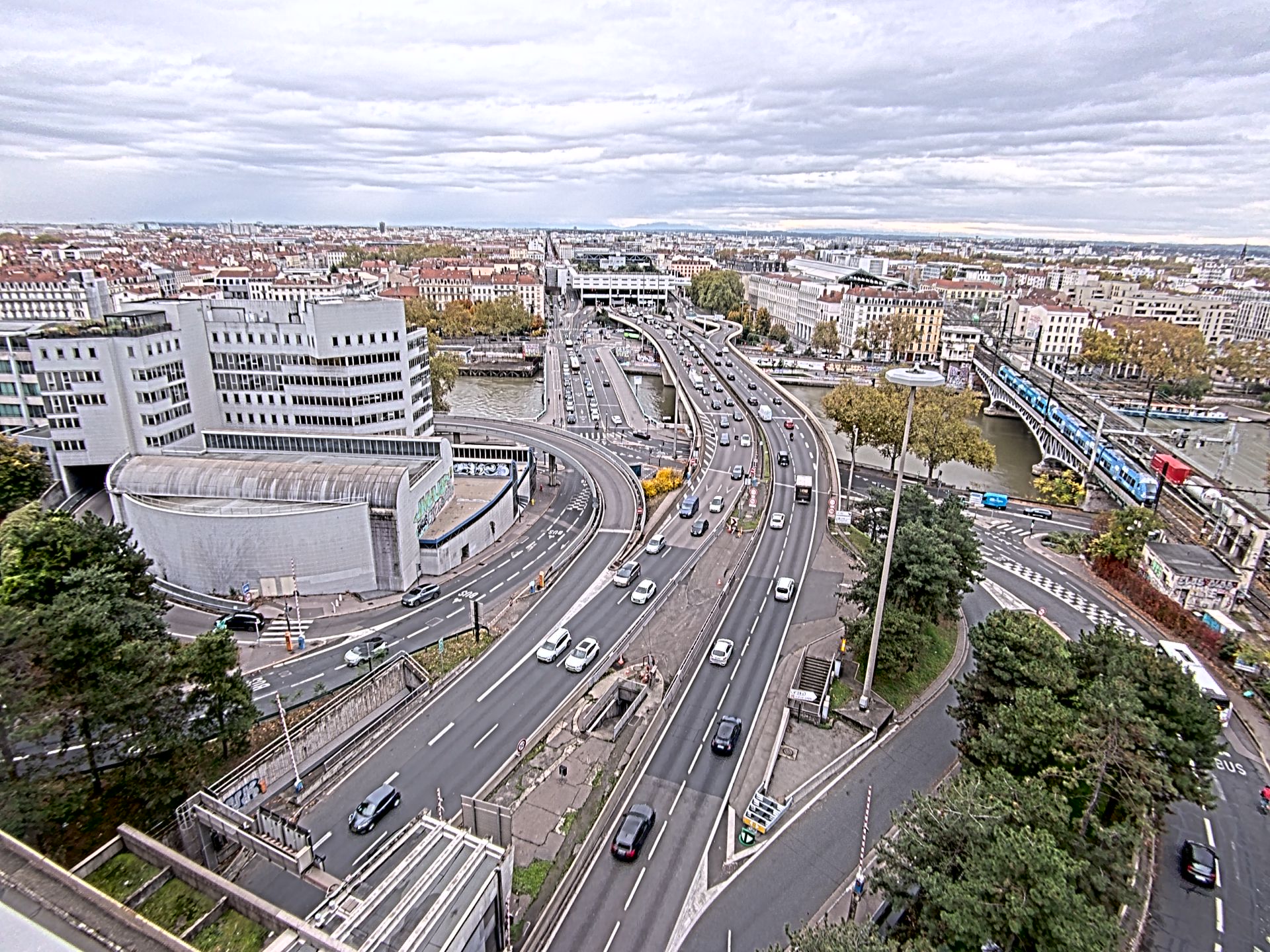 Caméra autoroute à Lyon Perrache à l'entrée Sud du Tunnel sous Fourvière, en direction de Marseille
