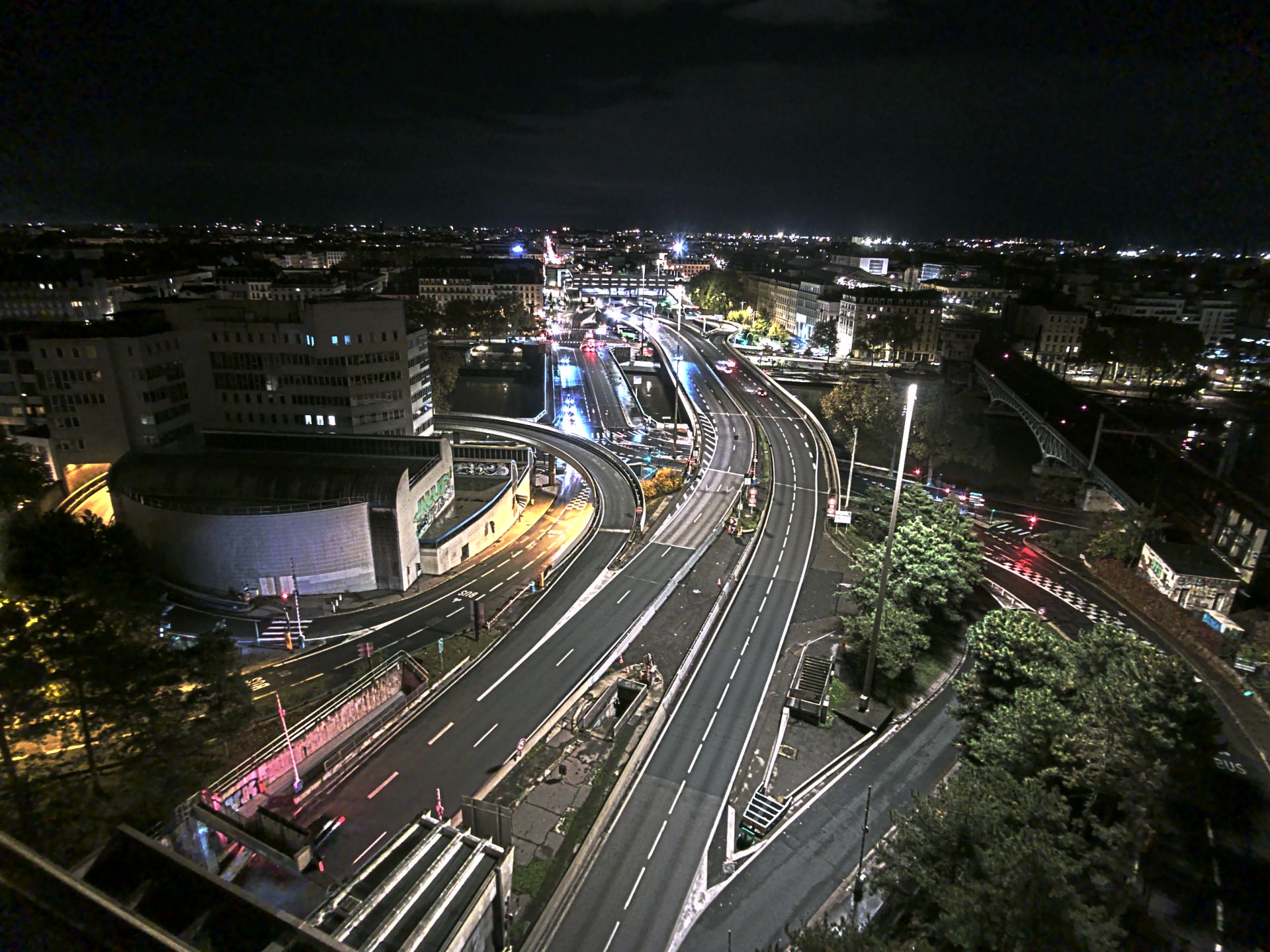 Caméra autoroute à Lyon Perrache à l'entrée Sud du Tunnel sous Fourvière, en direction de Marseille