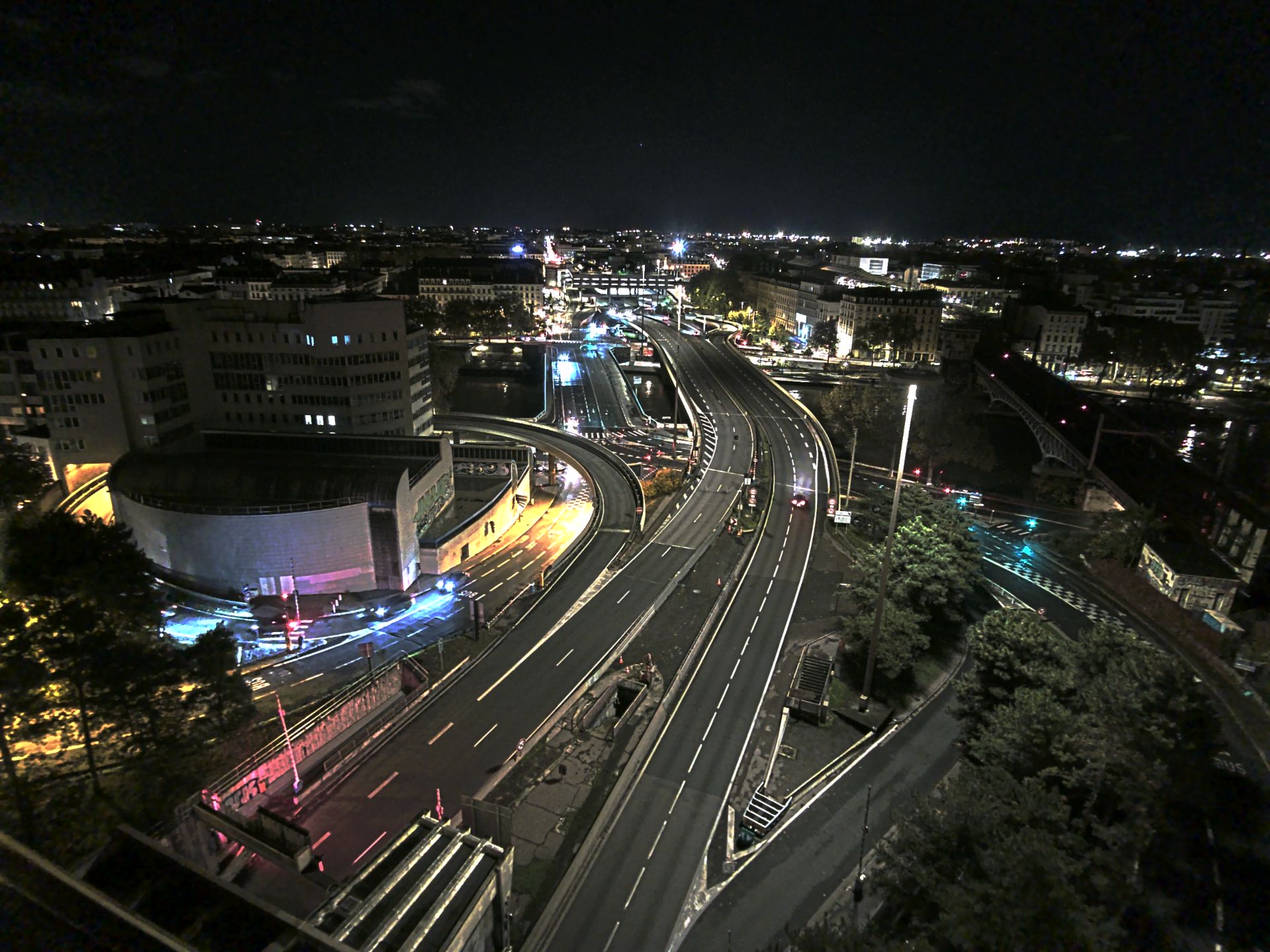 Caméra autoroute à Lyon Perrache à l'entrée Sud du Tunnel sous Fourvière, en direction de Marseille