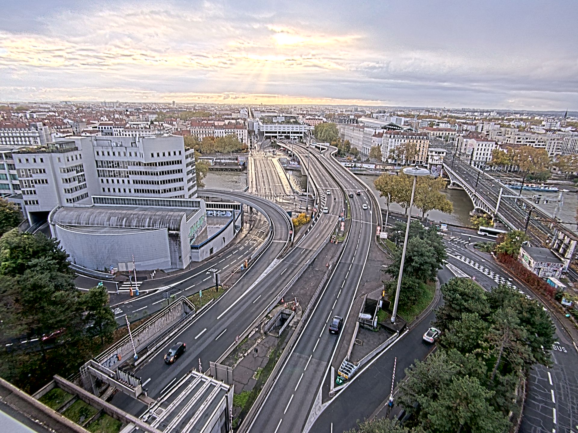 Caméra autoroute à Lyon Perrache à l'entrée Sud du Tunnel sous Fourvière, en direction de Marseille