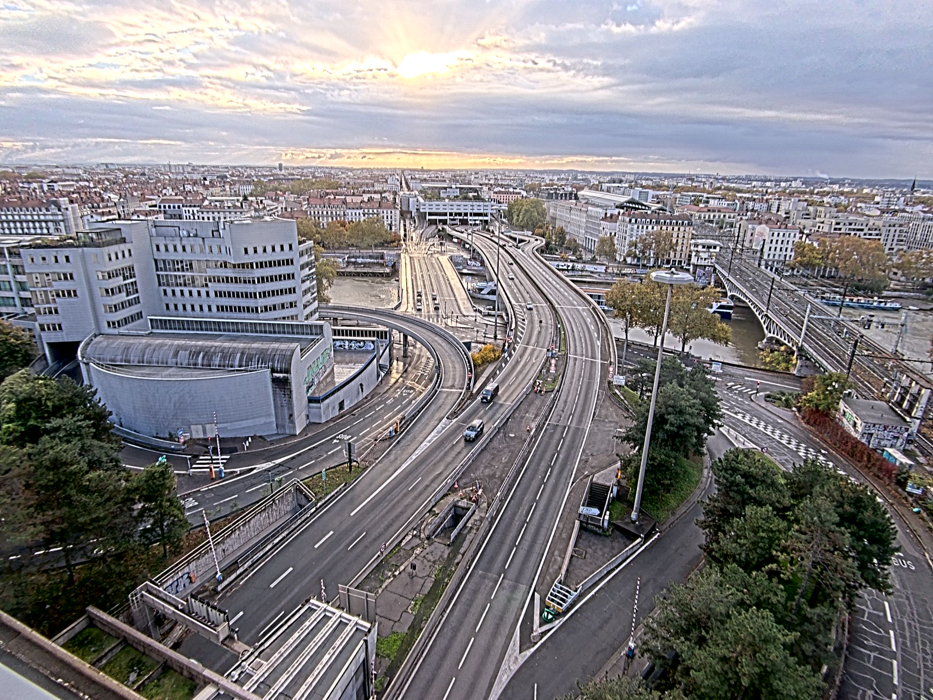 Caméra autoroute à Lyon Perrache à l'entrée Sud du Tunnel sous Fourvière, en direction de Marseille