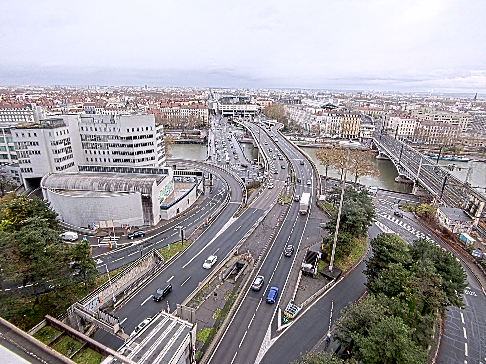 Caméra autoroute à Lyon Perrache à l'entrée Sud du Tunnel sous Fourvière, en direction de Marseille