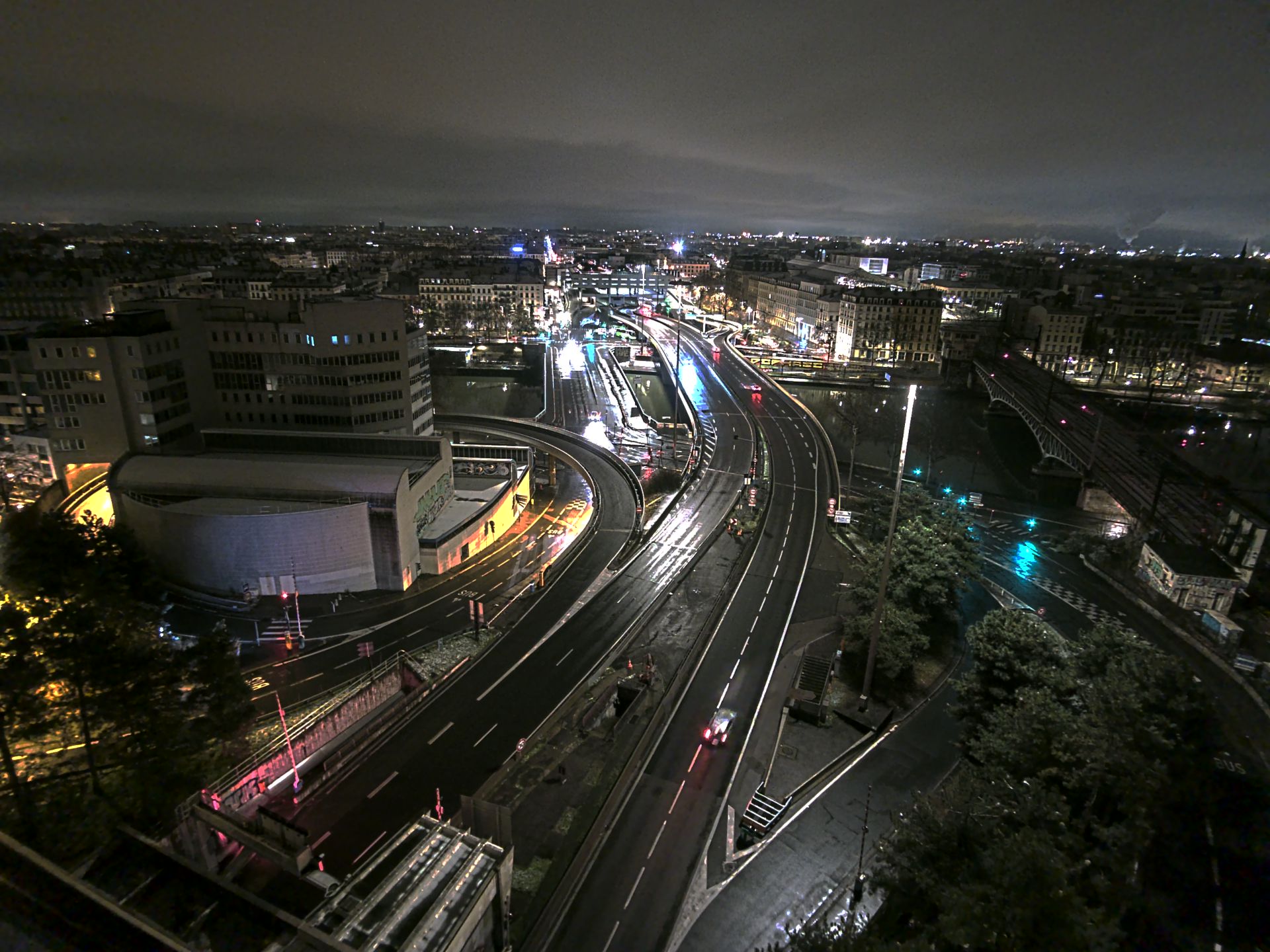 Caméra autoroute à Lyon Perrache à l'entrée Sud du Tunnel sous Fourvière, en direction de Marseille