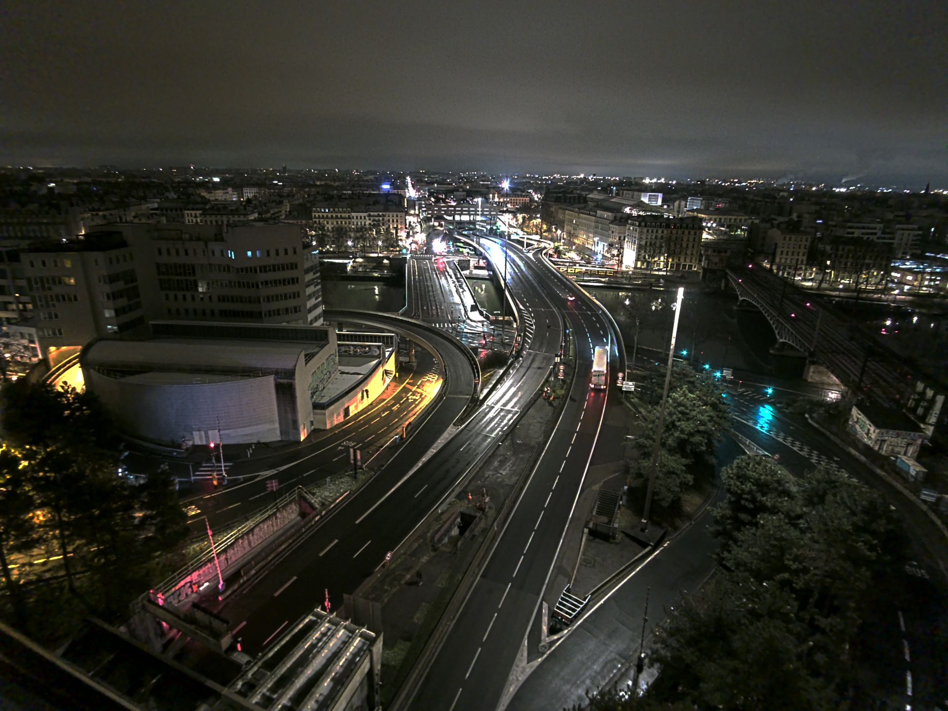 Caméra autoroute à Lyon Perrache à l'entrée Sud du Tunnel sous Fourvière, en direction de Marseille