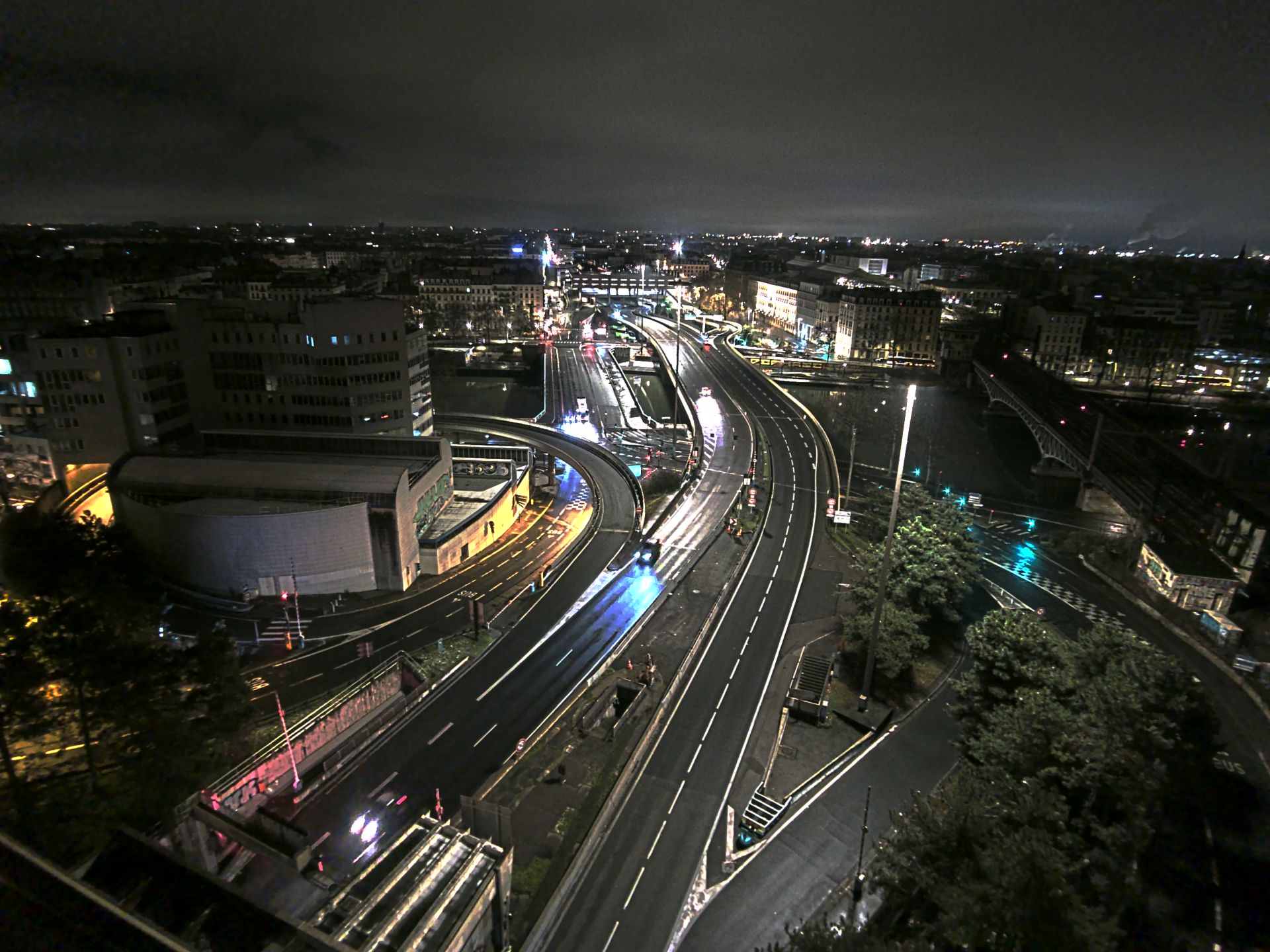 Caméra autoroute à Lyon Perrache à l'entrée Sud du Tunnel sous Fourvière, en direction de Marseille