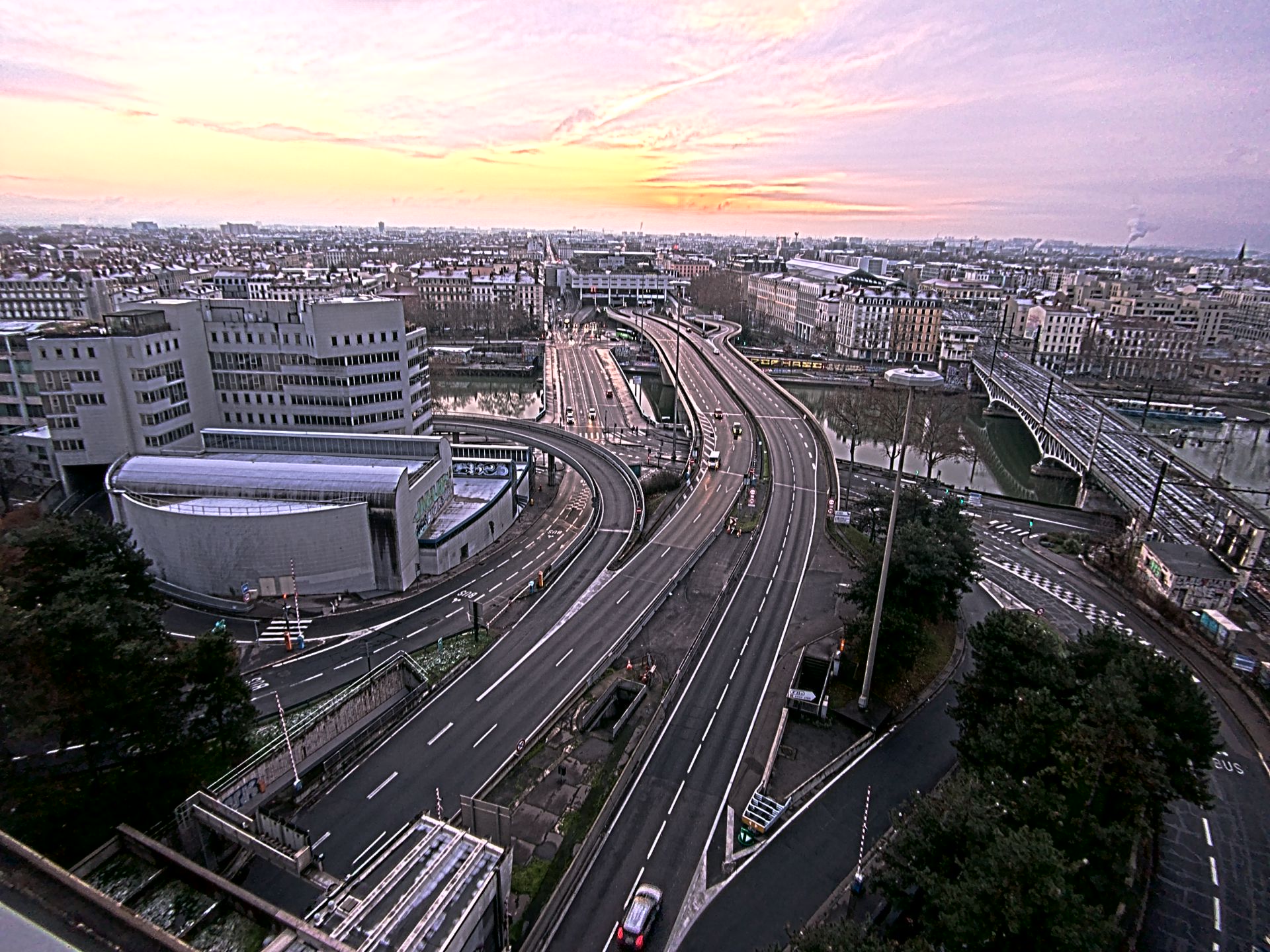 Caméra autoroute à Lyon Perrache à l'entrée Sud du Tunnel sous Fourvière, en direction de Marseille
